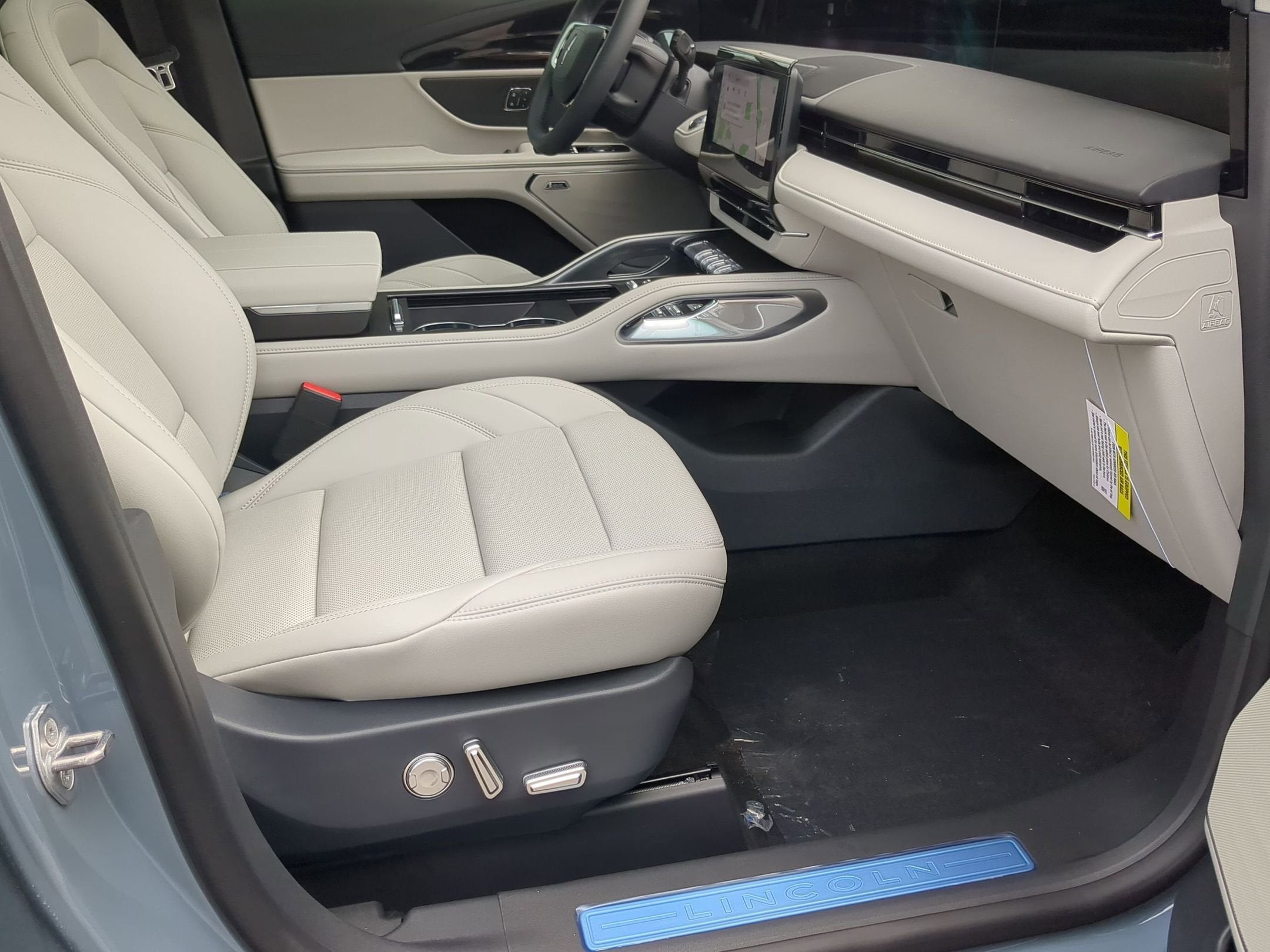 2026 Lincoln Nautilus Premiere Hybrid