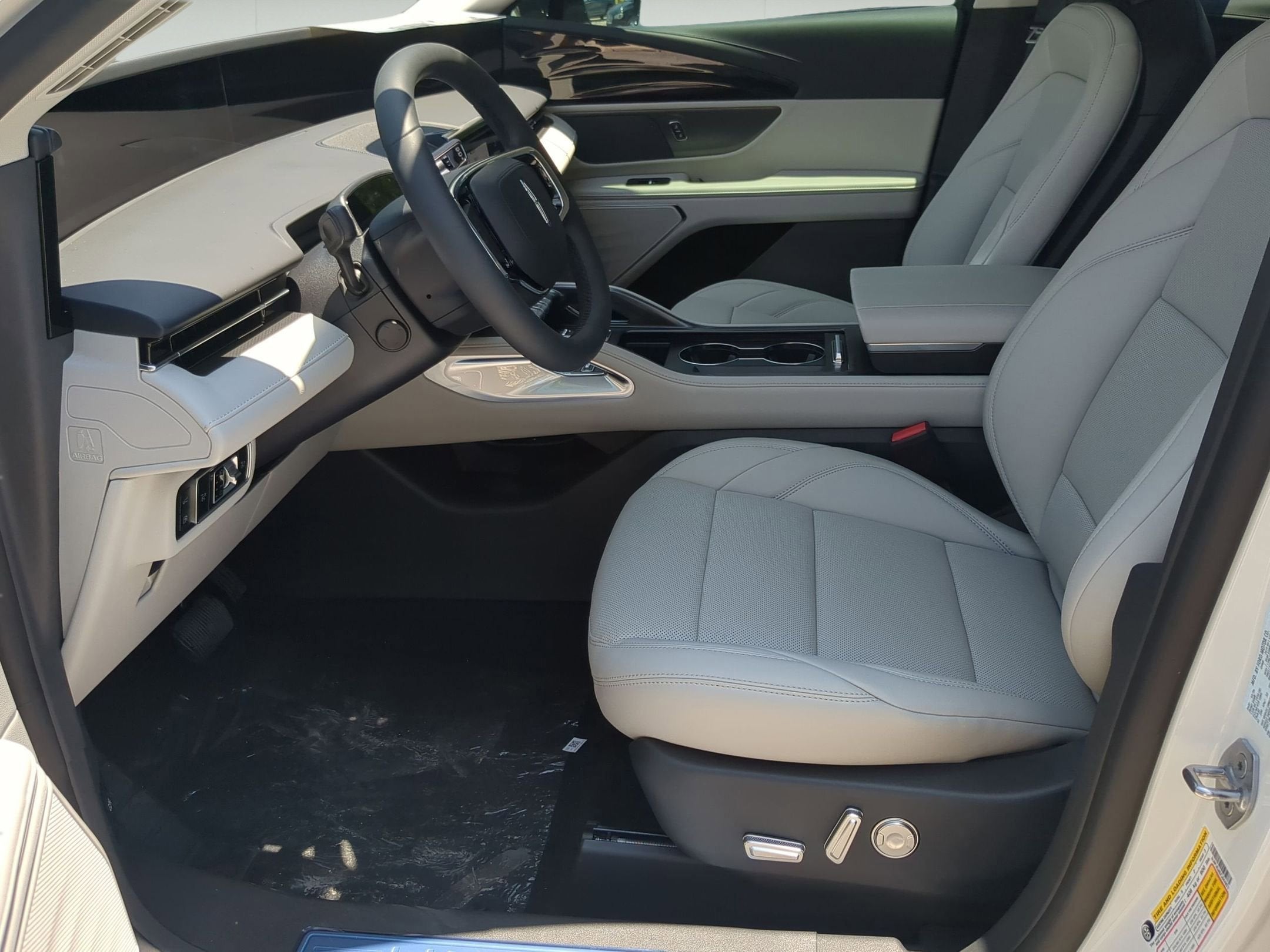 2026 Lincoln Nautilus Premiere Hybrid