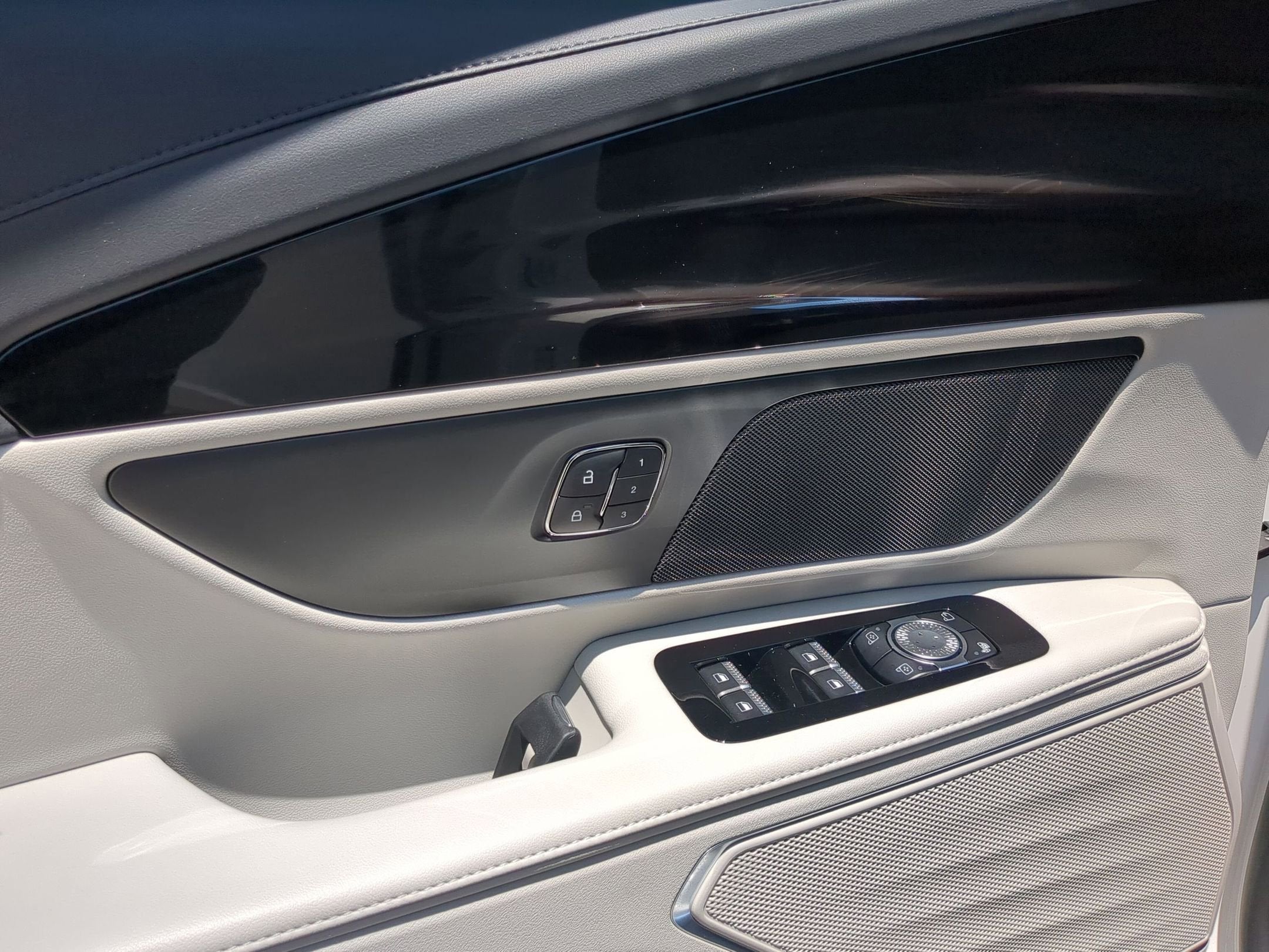 2026 Lincoln Nautilus Premiere Hybrid