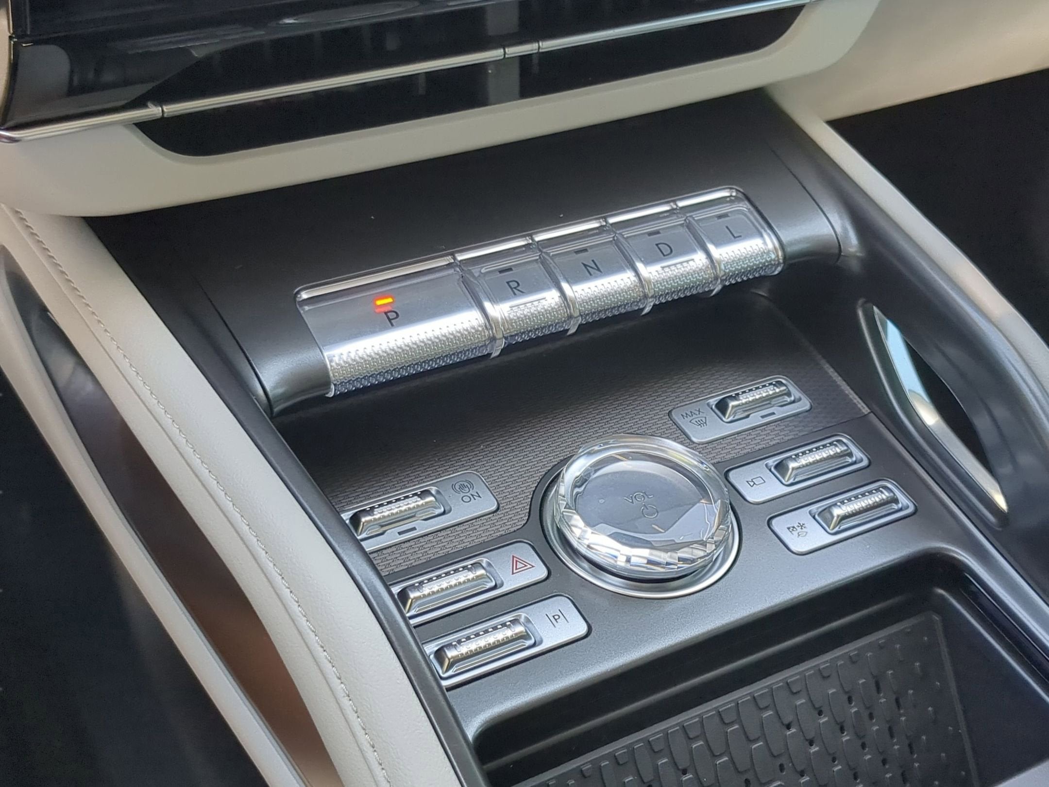2026 Lincoln Nautilus Premiere Hybrid