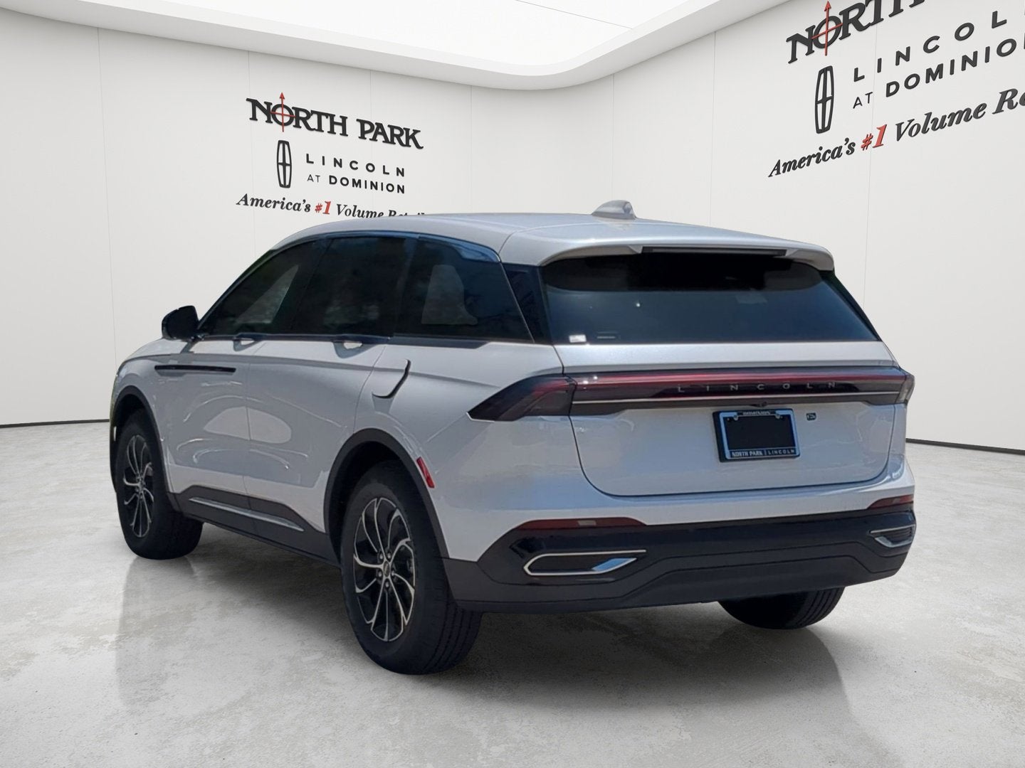 2026 Lincoln Nautilus Premiere Hybrid