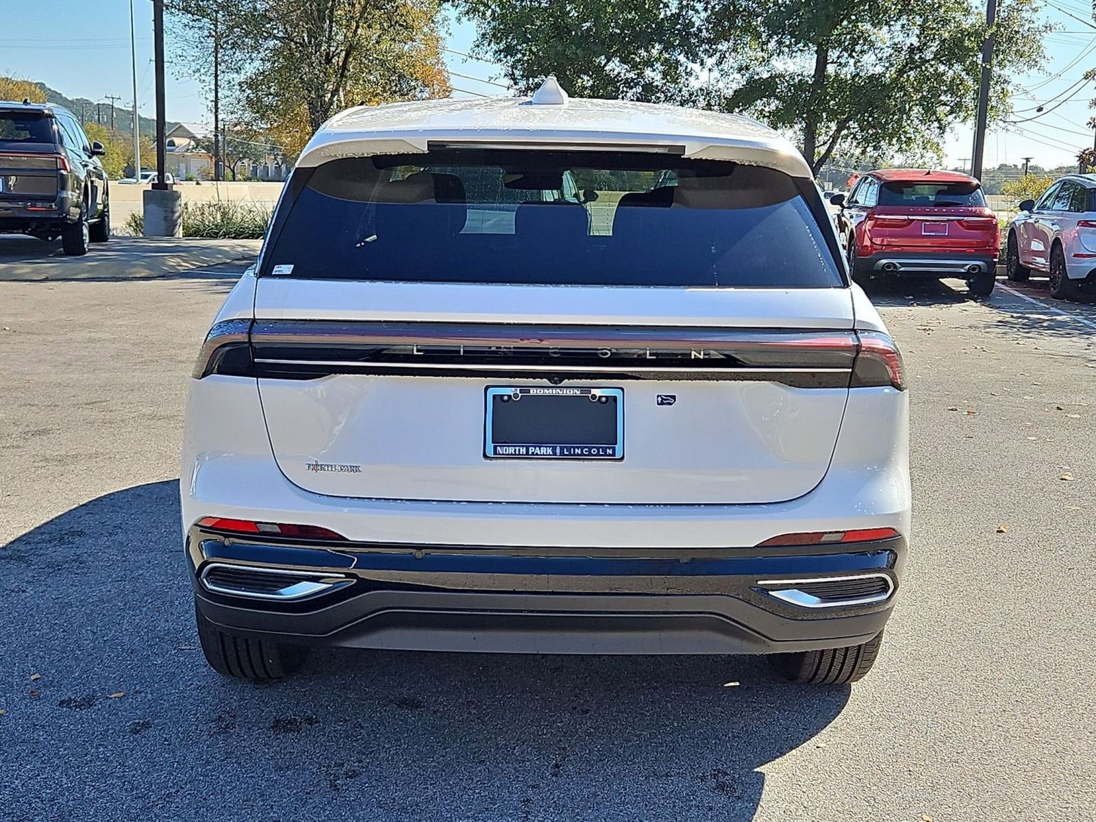 2025 Lincoln Nautilus Premiere Hybrid