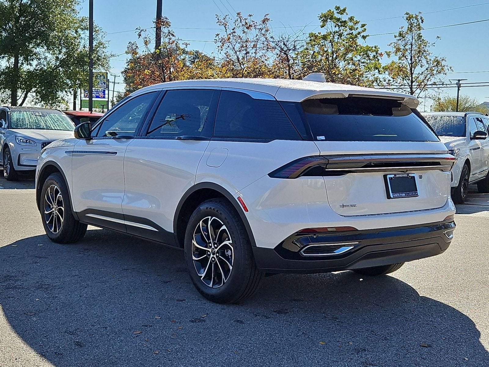 2025 Lincoln Nautilus Premiere Hybrid