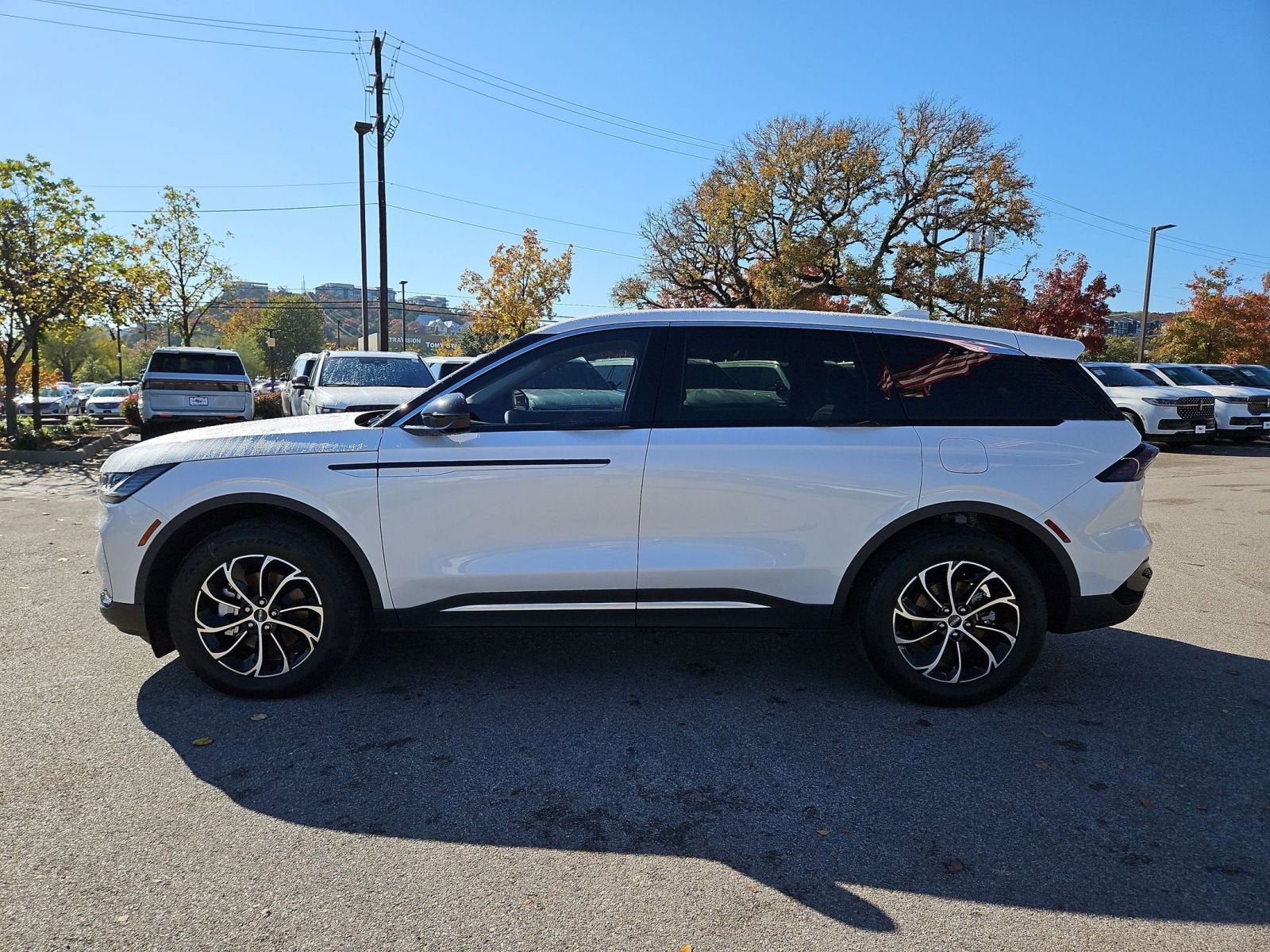 2025 Lincoln Nautilus Premiere Hybrid