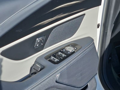 2025 Lincoln Nautilus Premiere Hybrid