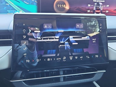 2025 Lincoln Nautilus Premiere Hybrid