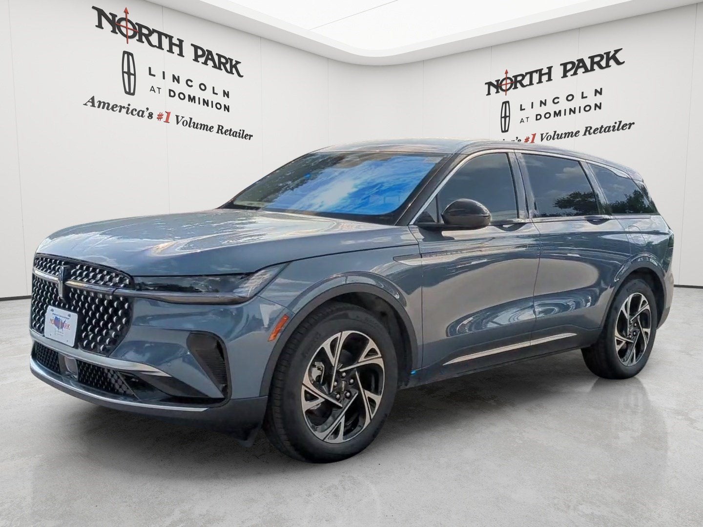 2026 Lincoln Nautilus Premiere Hybrid