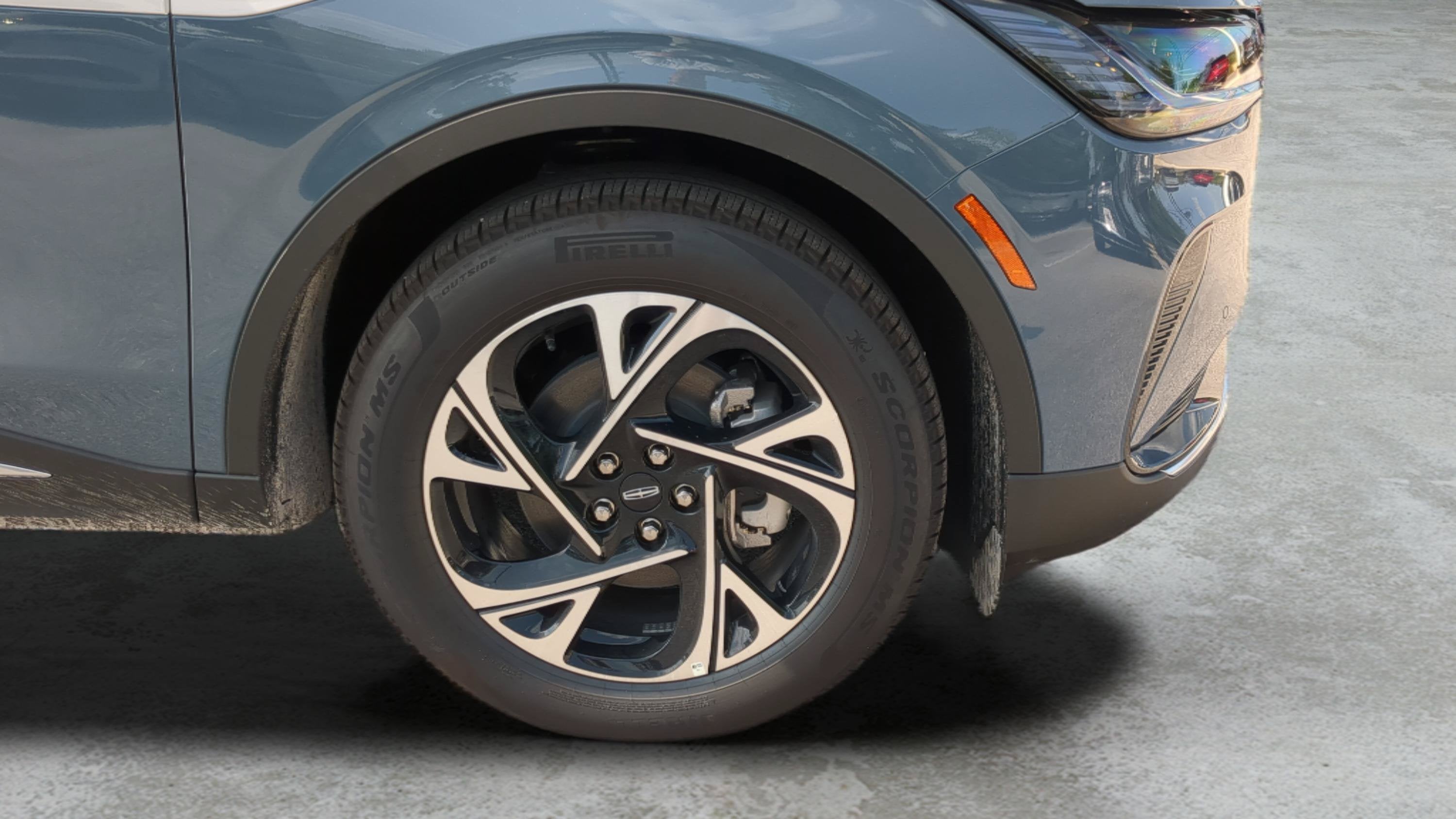 2026 Lincoln Nautilus Premiere Hybrid