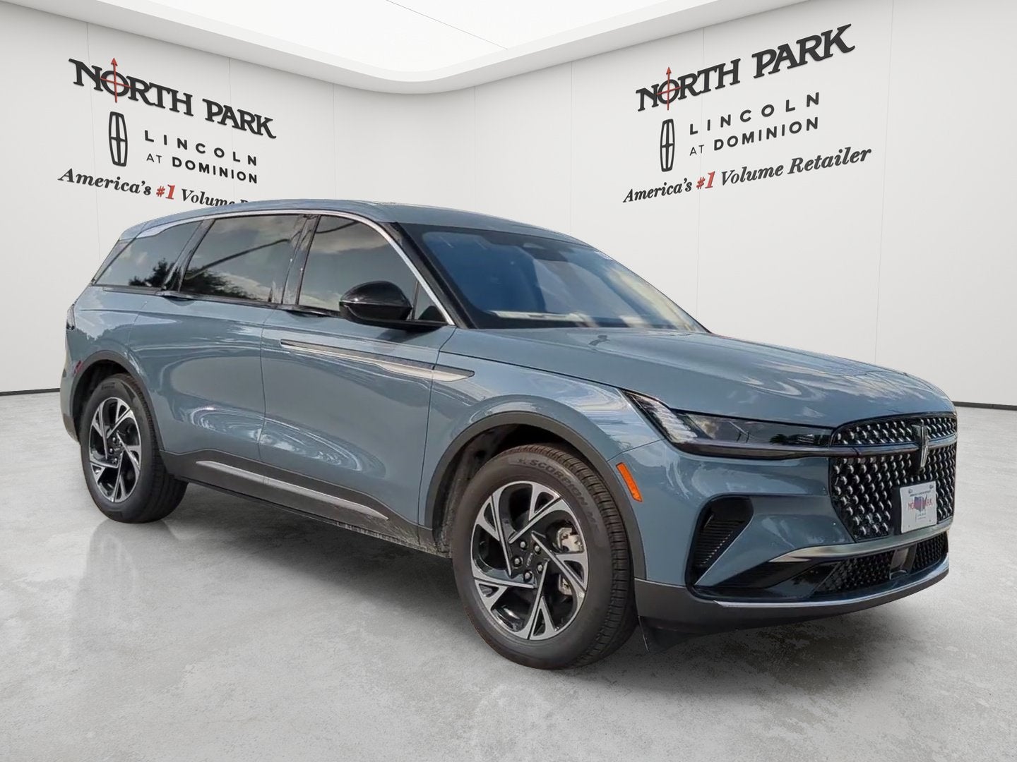 2026 Lincoln Nautilus Premiere Hybrid