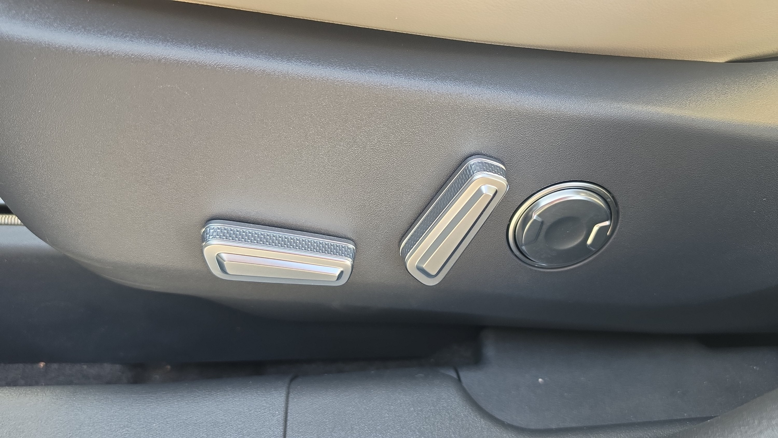 2026 Lincoln Nautilus Premiere Hybrid