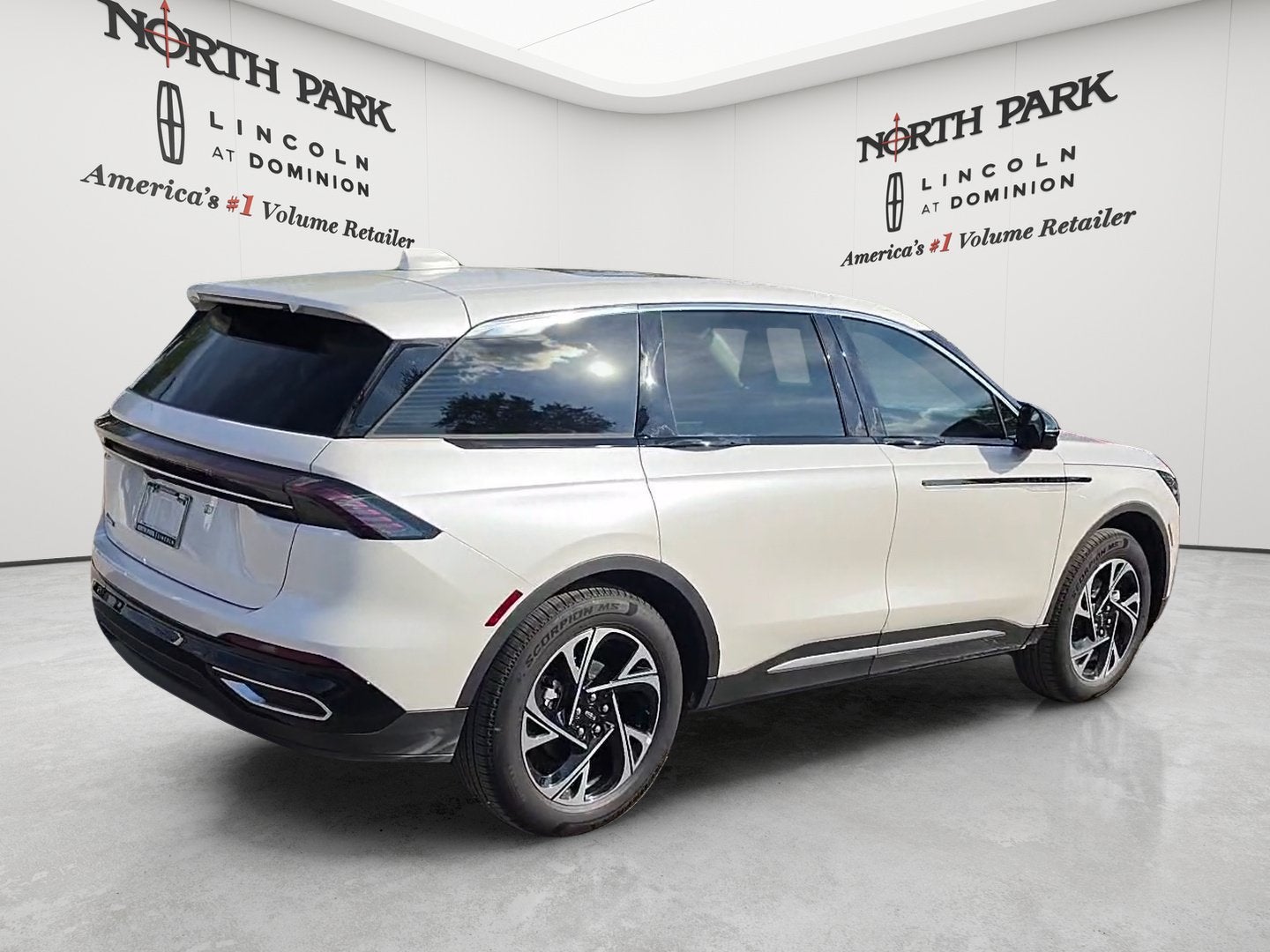 2026 Lincoln Nautilus Premiere Hybrid