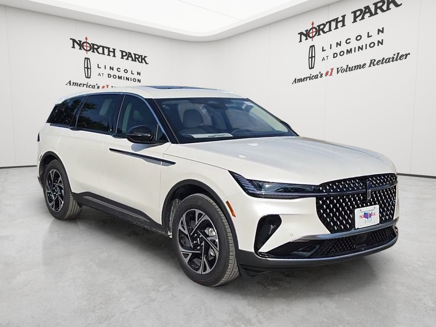 2026 Lincoln Nautilus Premiere Hybrid