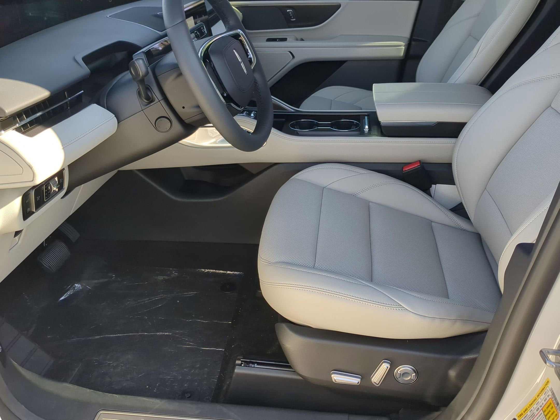 2026 Lincoln Nautilus Premiere Hybrid