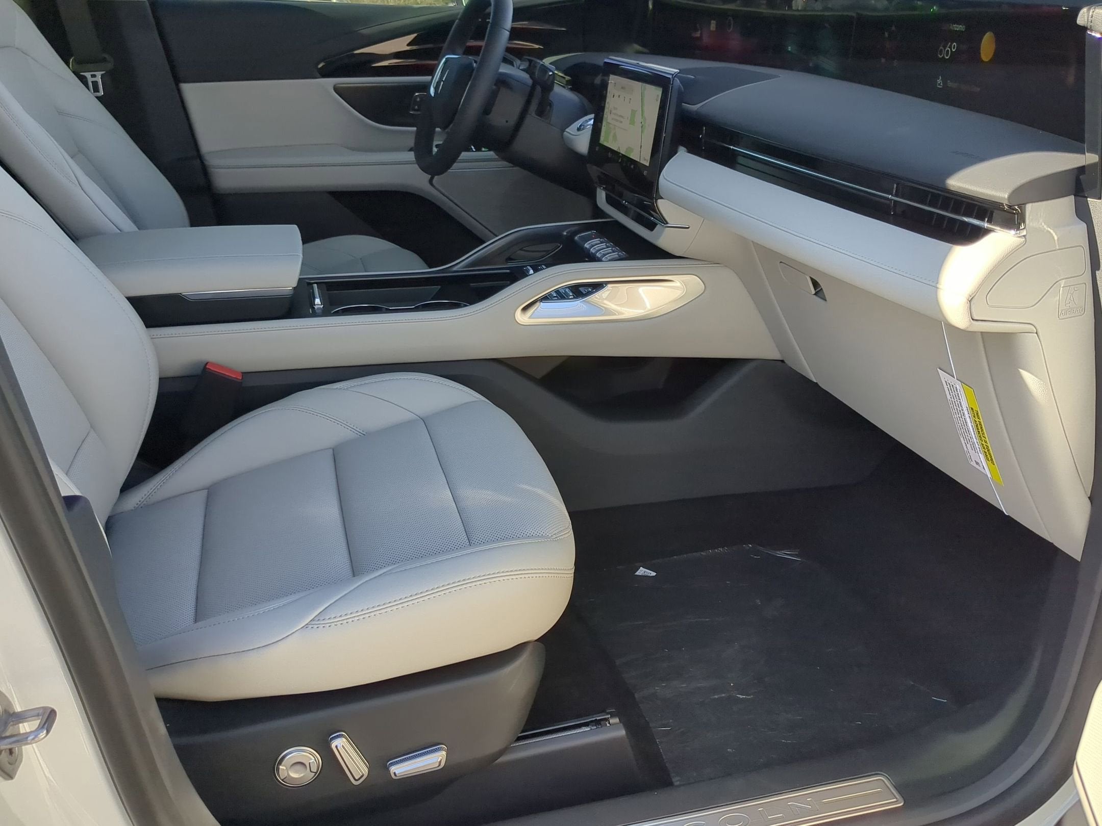 2026 Lincoln Nautilus Premiere Hybrid