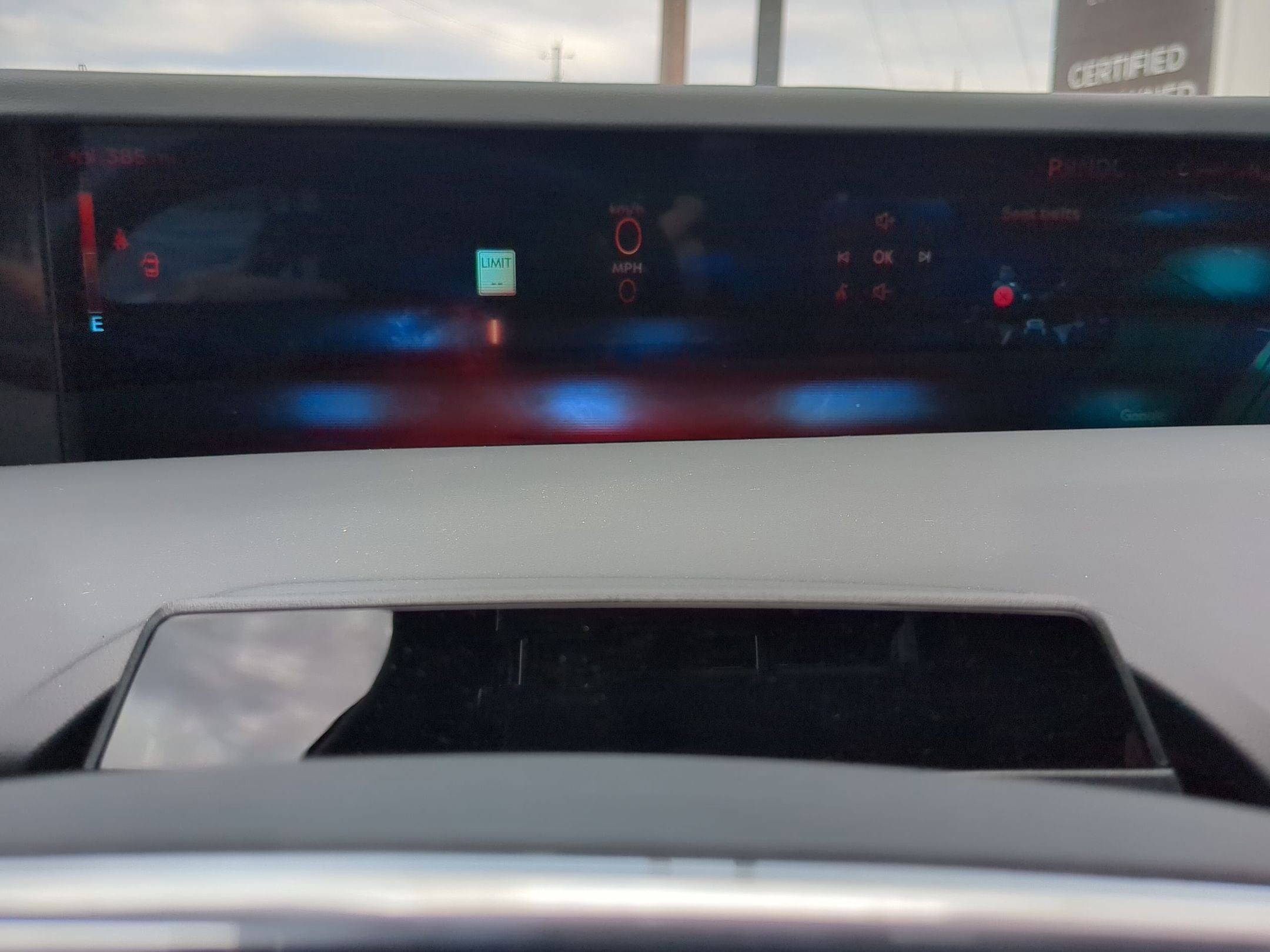 2025 Lincoln Nautilus Premiere Hybrid