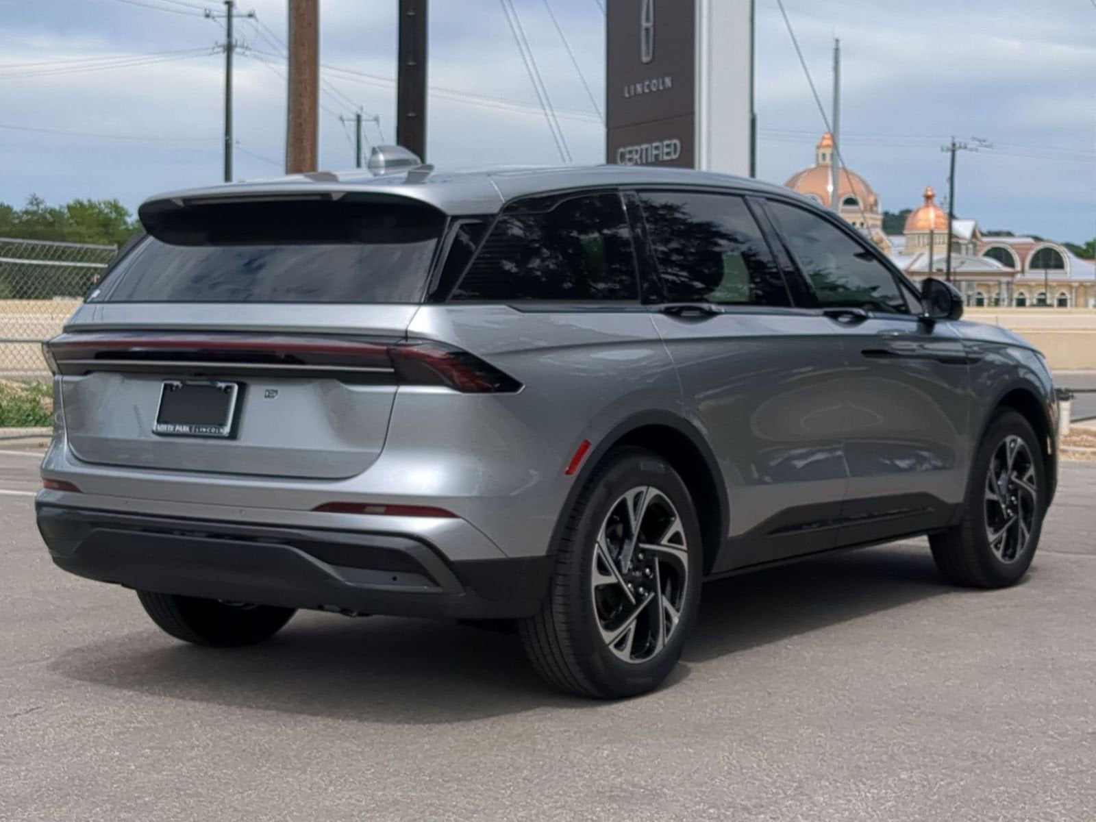 2025 Lincoln Nautilus Premiere Hybrid
