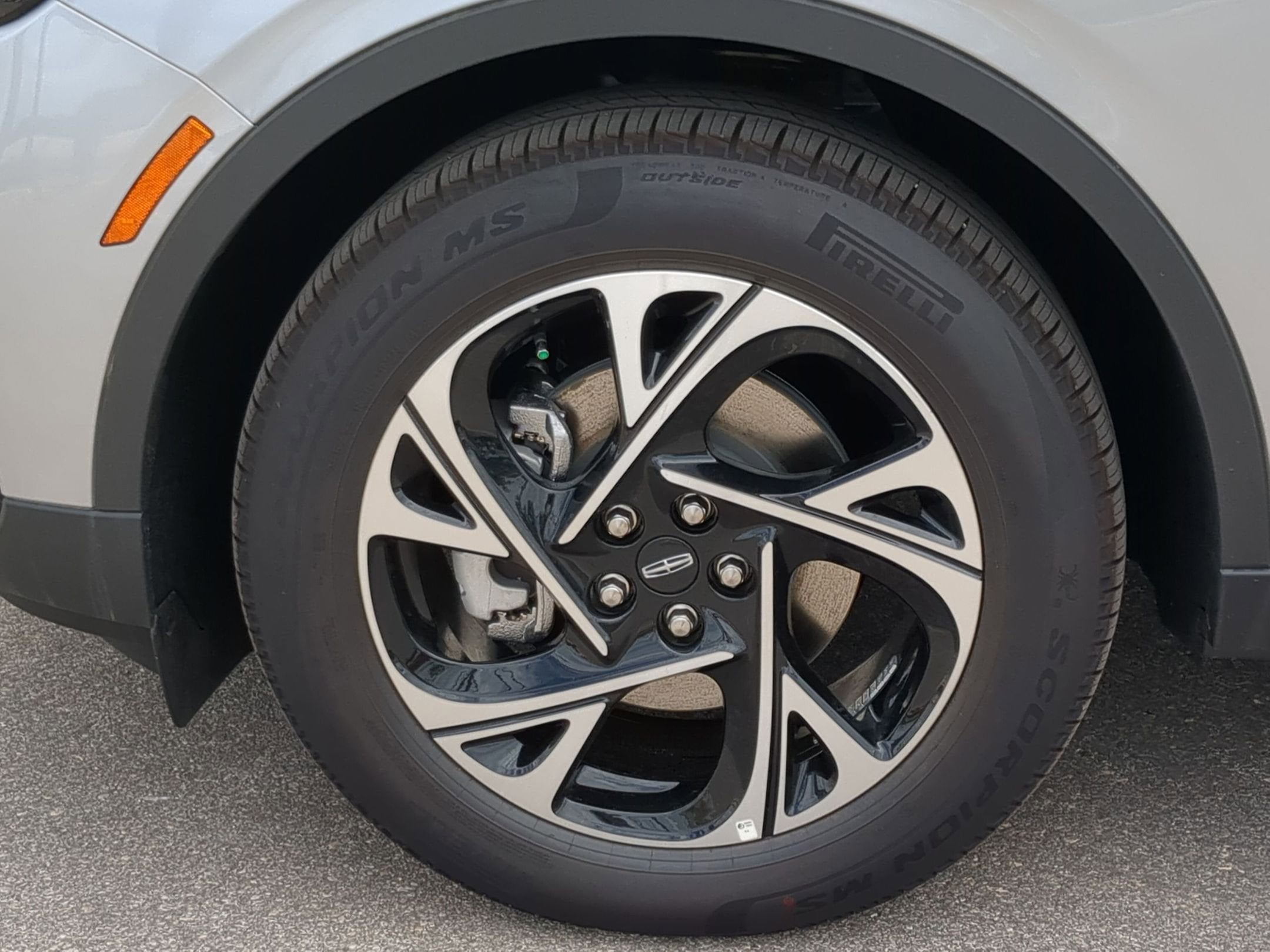 2025 Lincoln Nautilus Premiere Hybrid