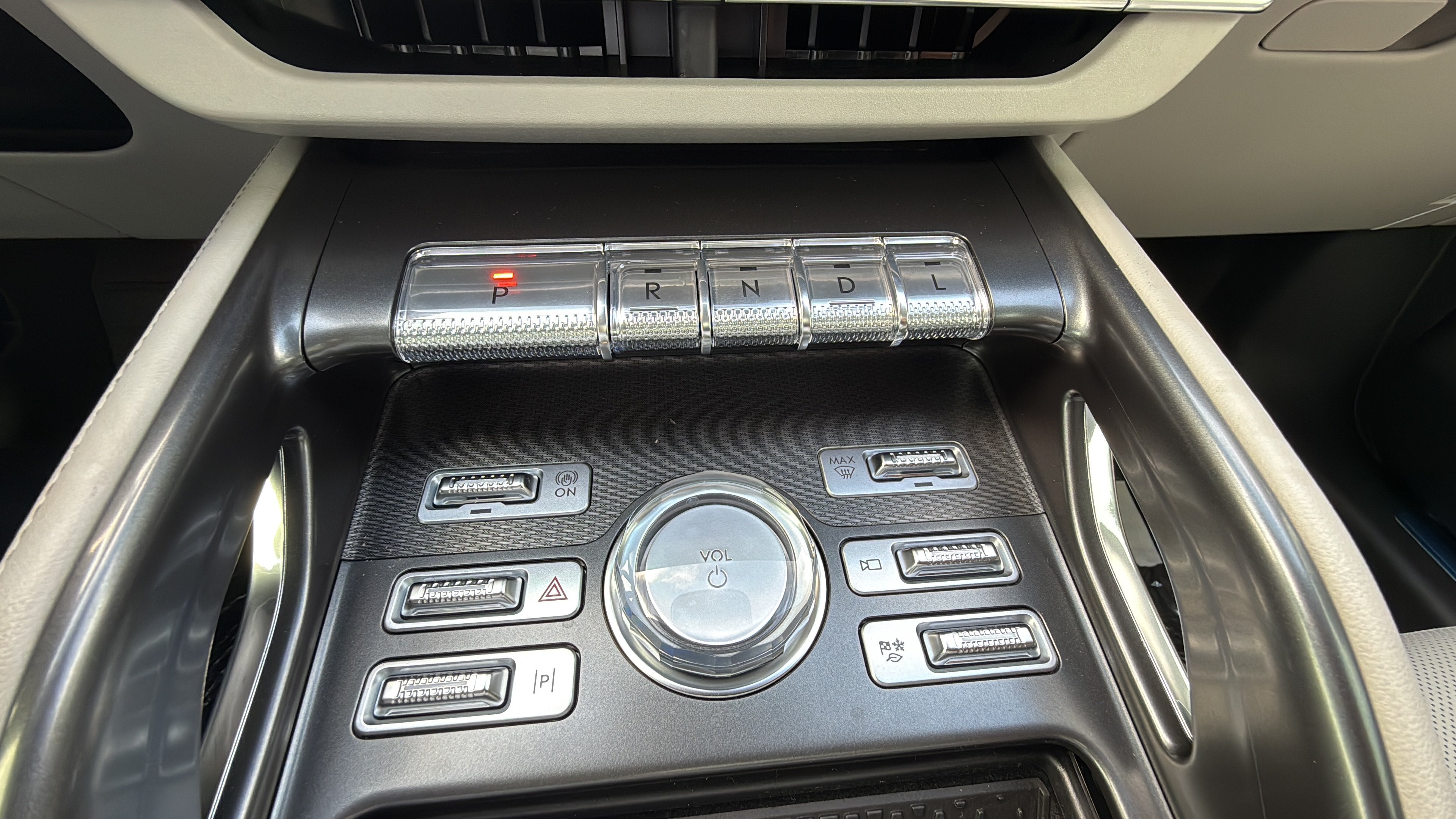 2026 Lincoln Nautilus Premiere Hybrid
