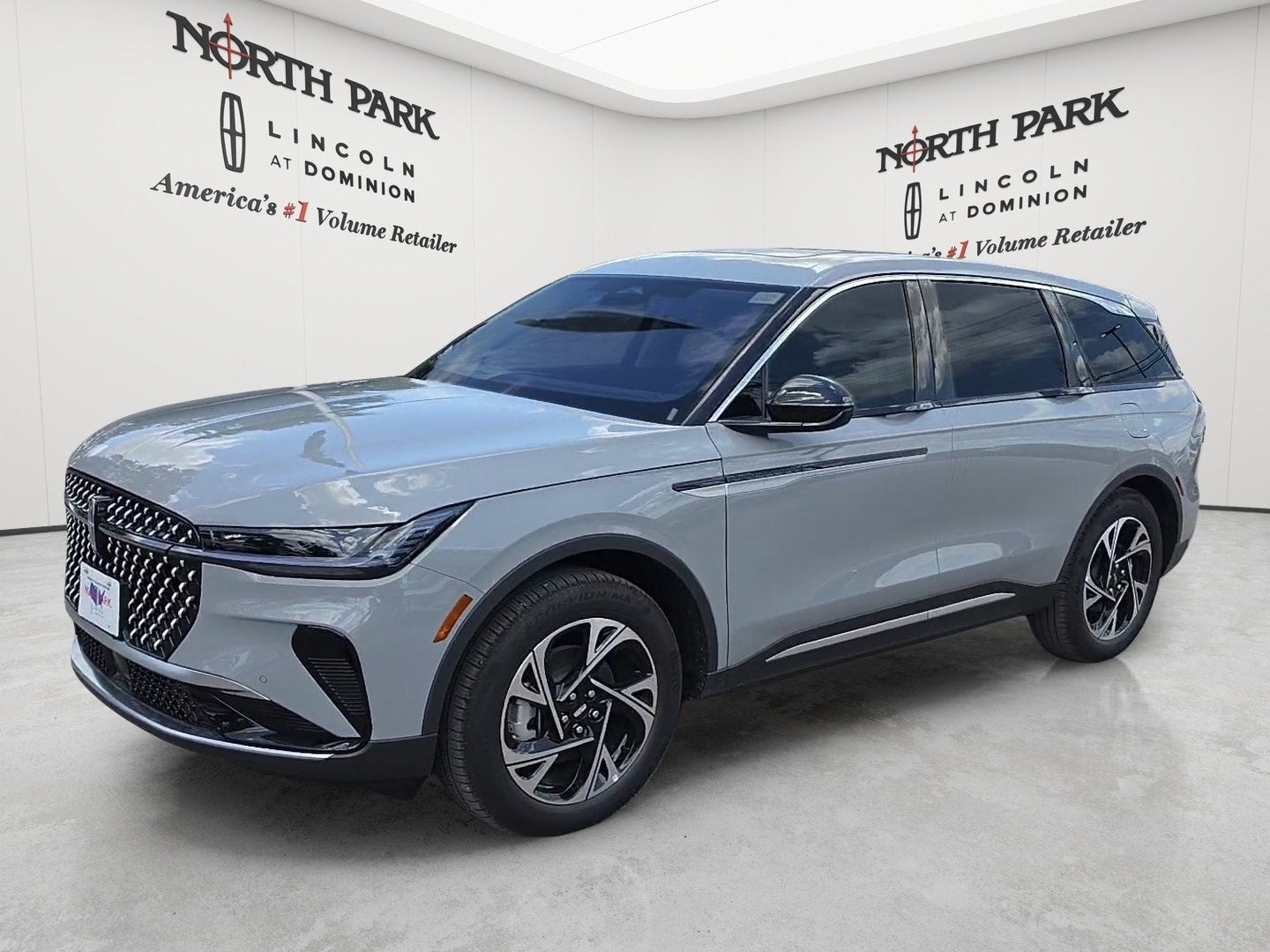 2026 Lincoln Nautilus Premiere Hybrid