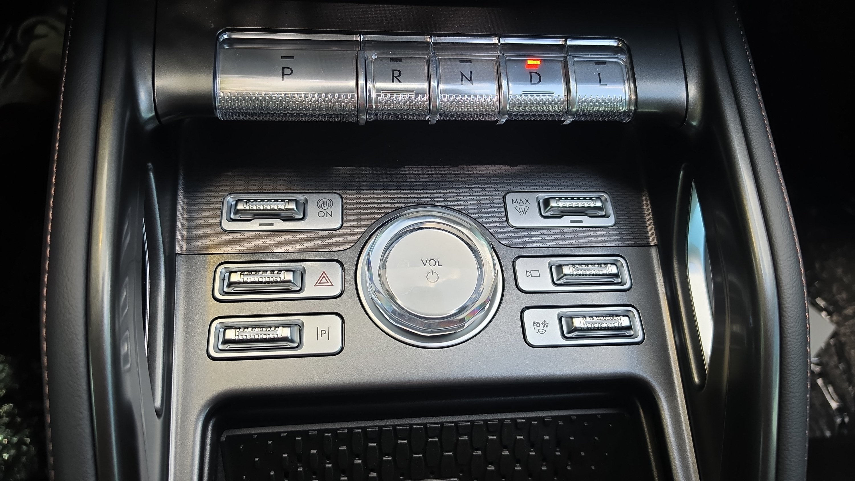 2026 Lincoln Nautilus Premiere Hybrid