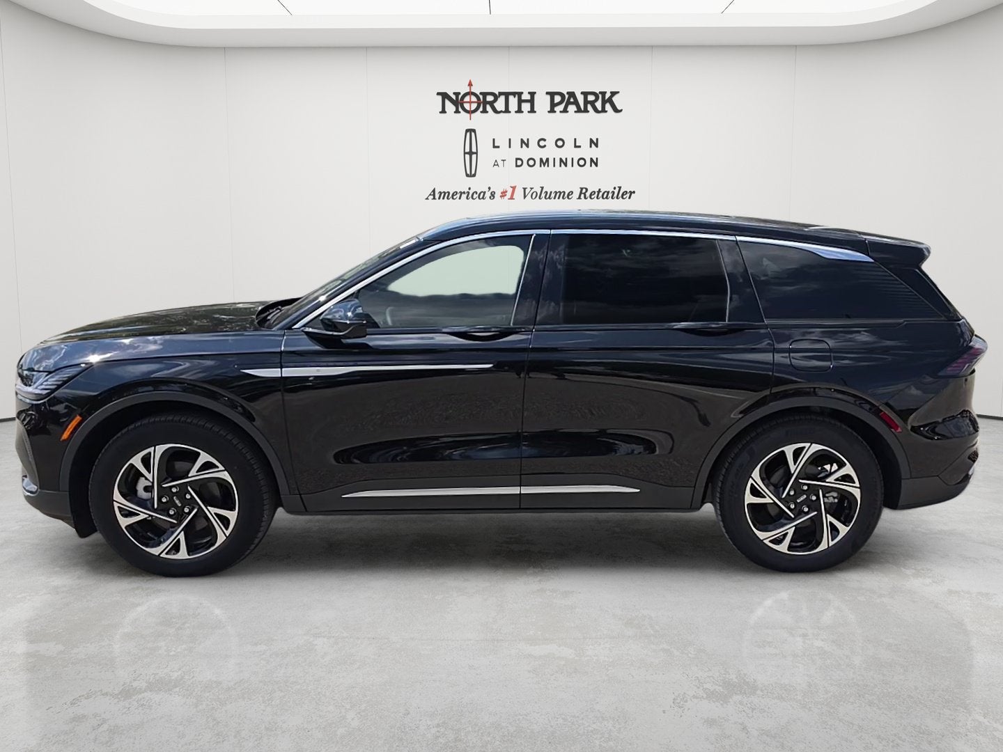 2026 Lincoln Nautilus Premiere Hybrid