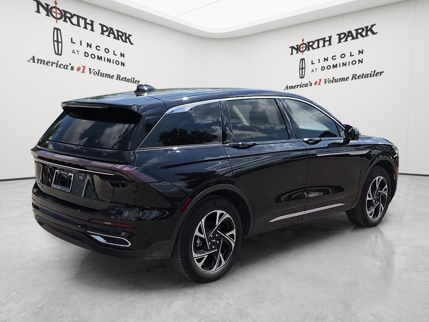 2026 Lincoln Nautilus Premiere Hybrid