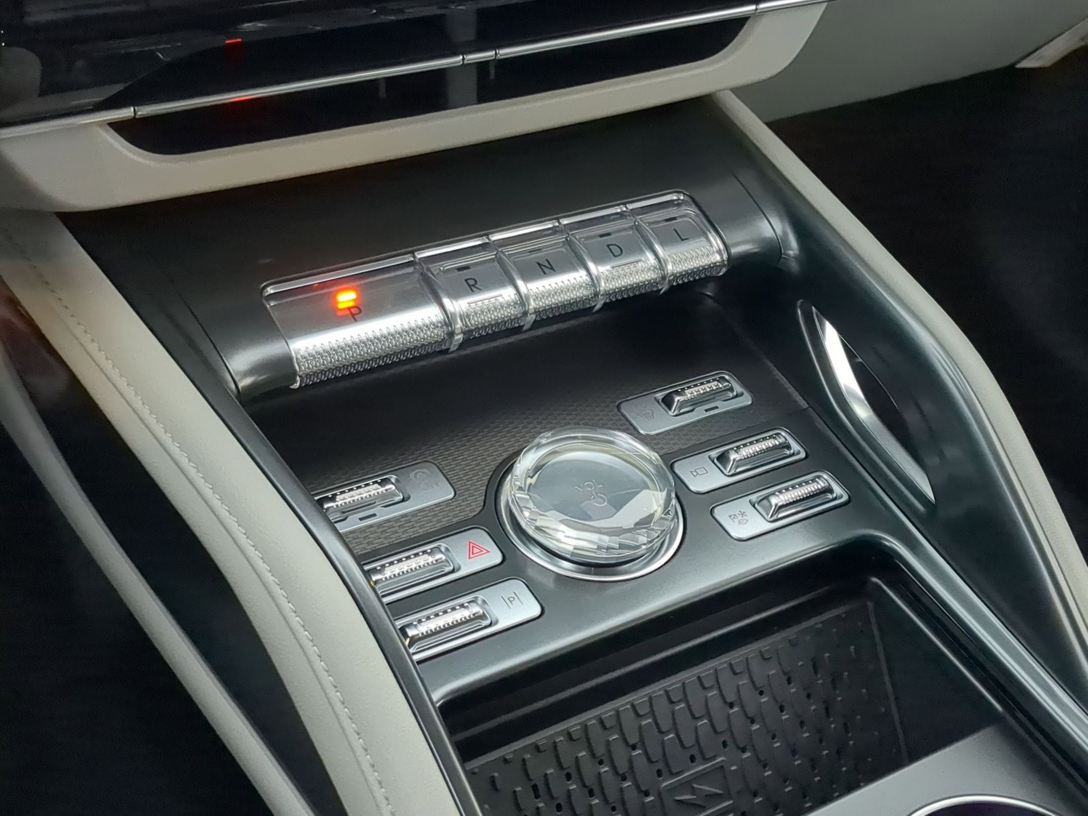 2026 Lincoln Nautilus Premiere Hybrid