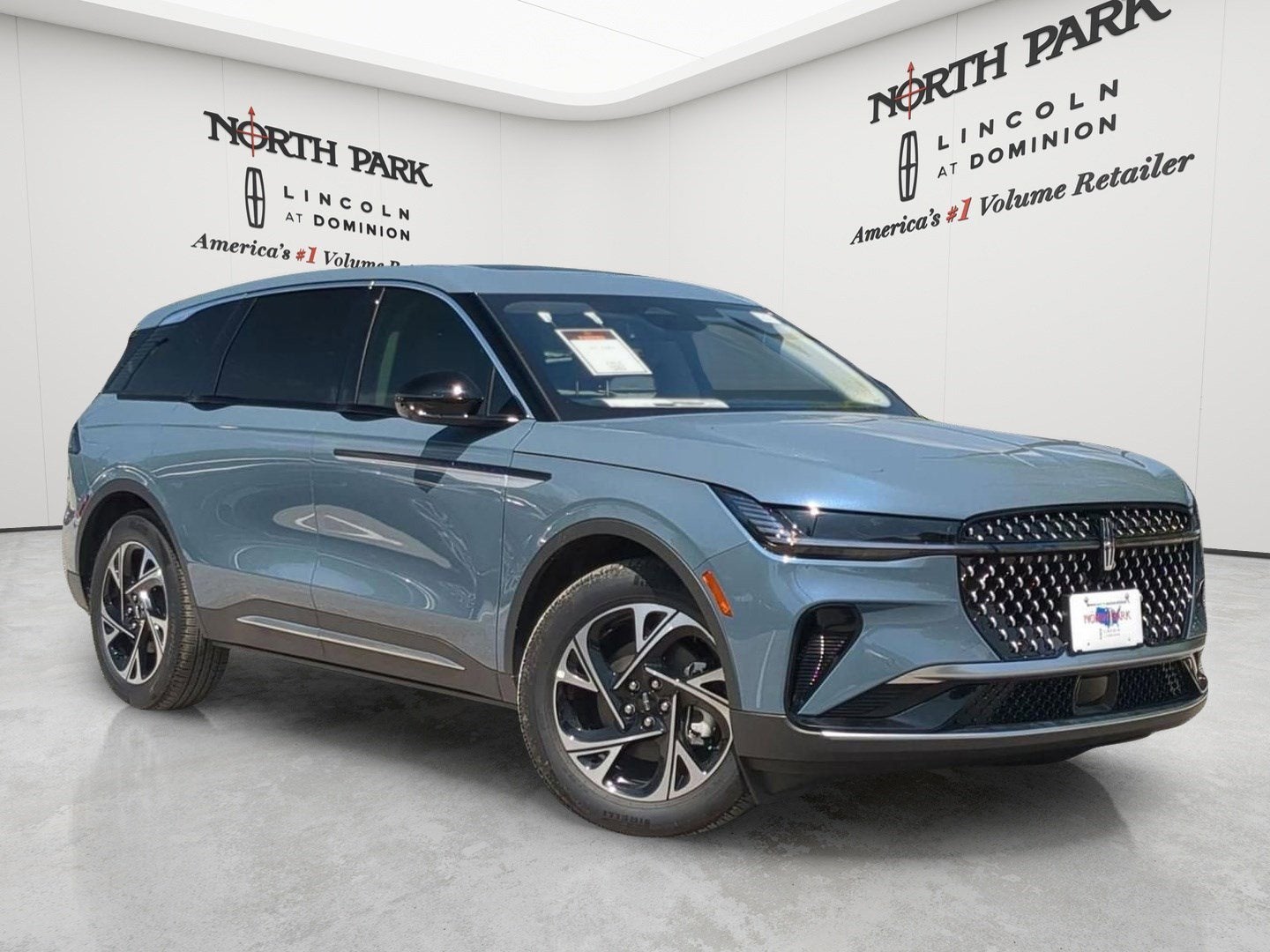 2026 Lincoln Nautilus Premiere Hybrid