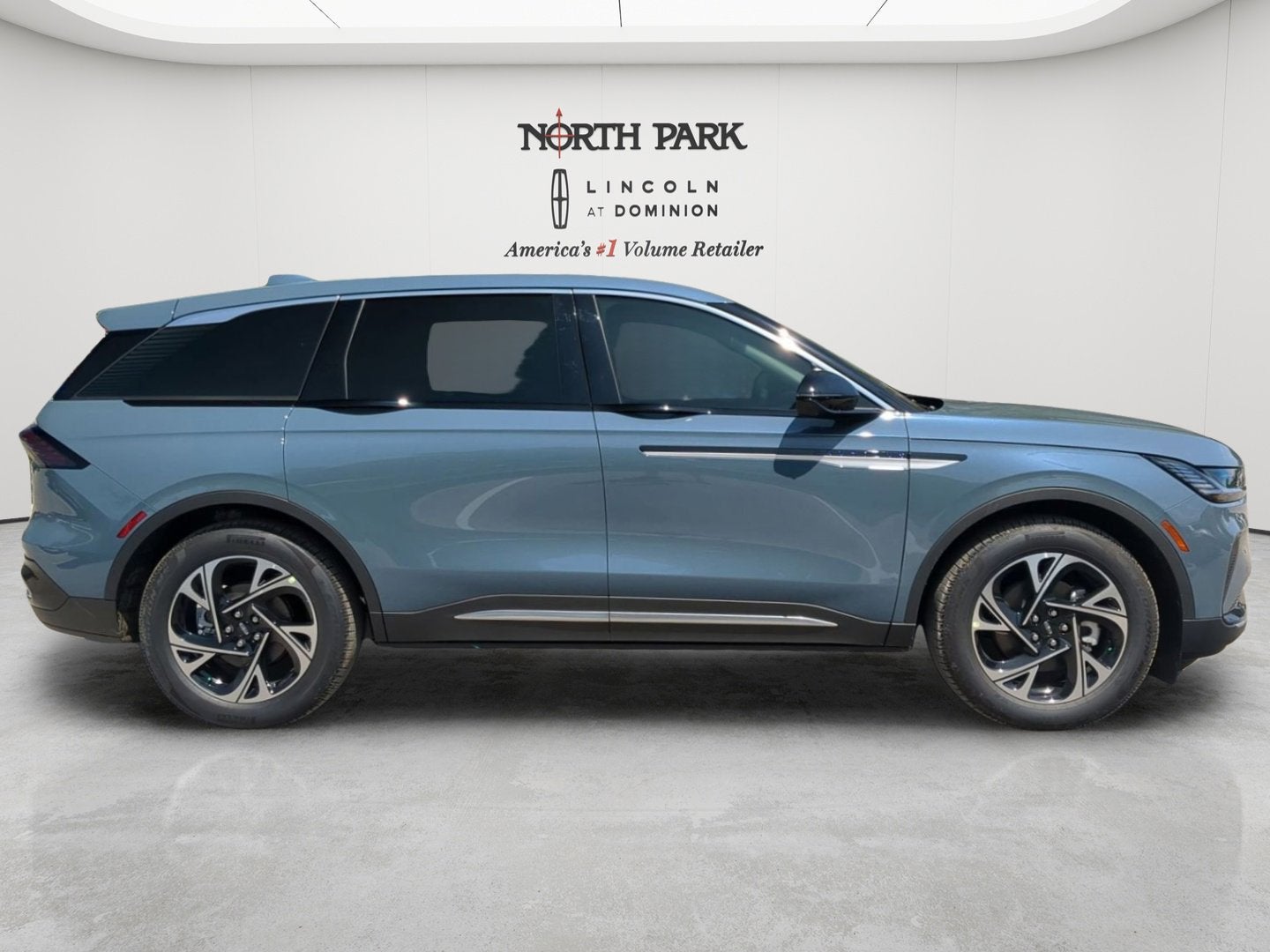 2026 Lincoln Nautilus Premiere Hybrid