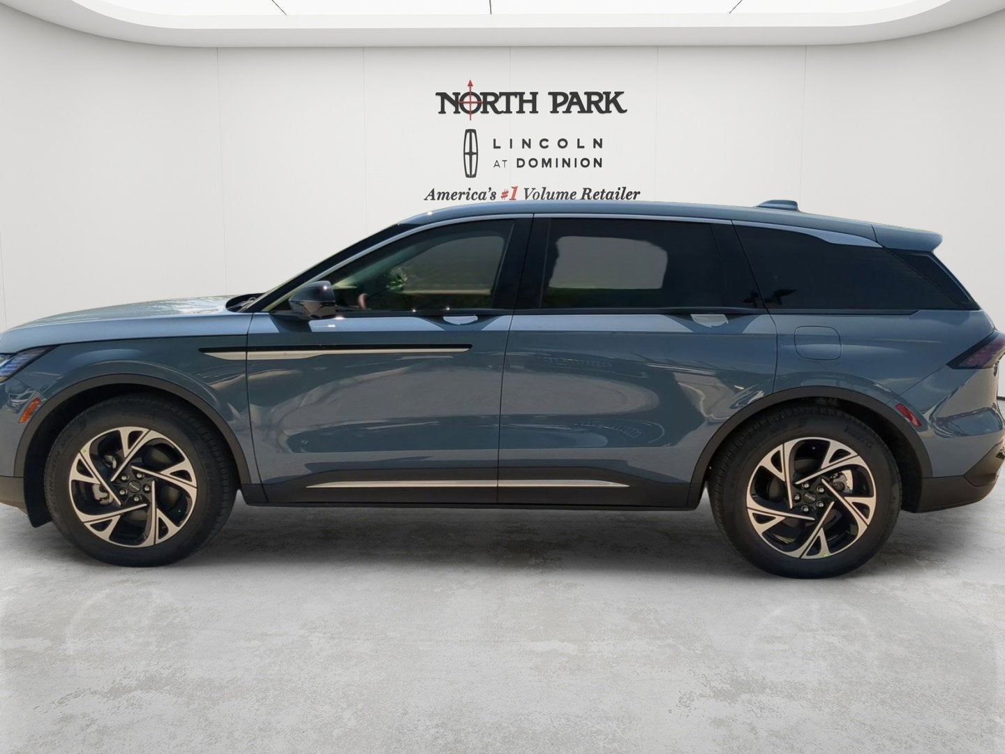 2026 Lincoln Nautilus Premiere Hybrid