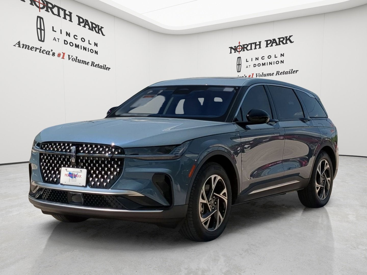 2026 Lincoln Nautilus Premiere Hybrid
