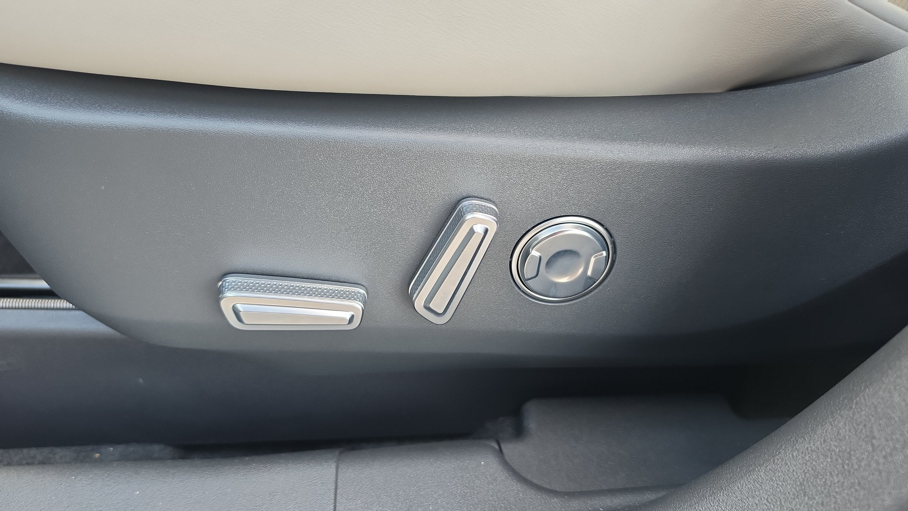 2026 Lincoln Nautilus Premiere Hybrid