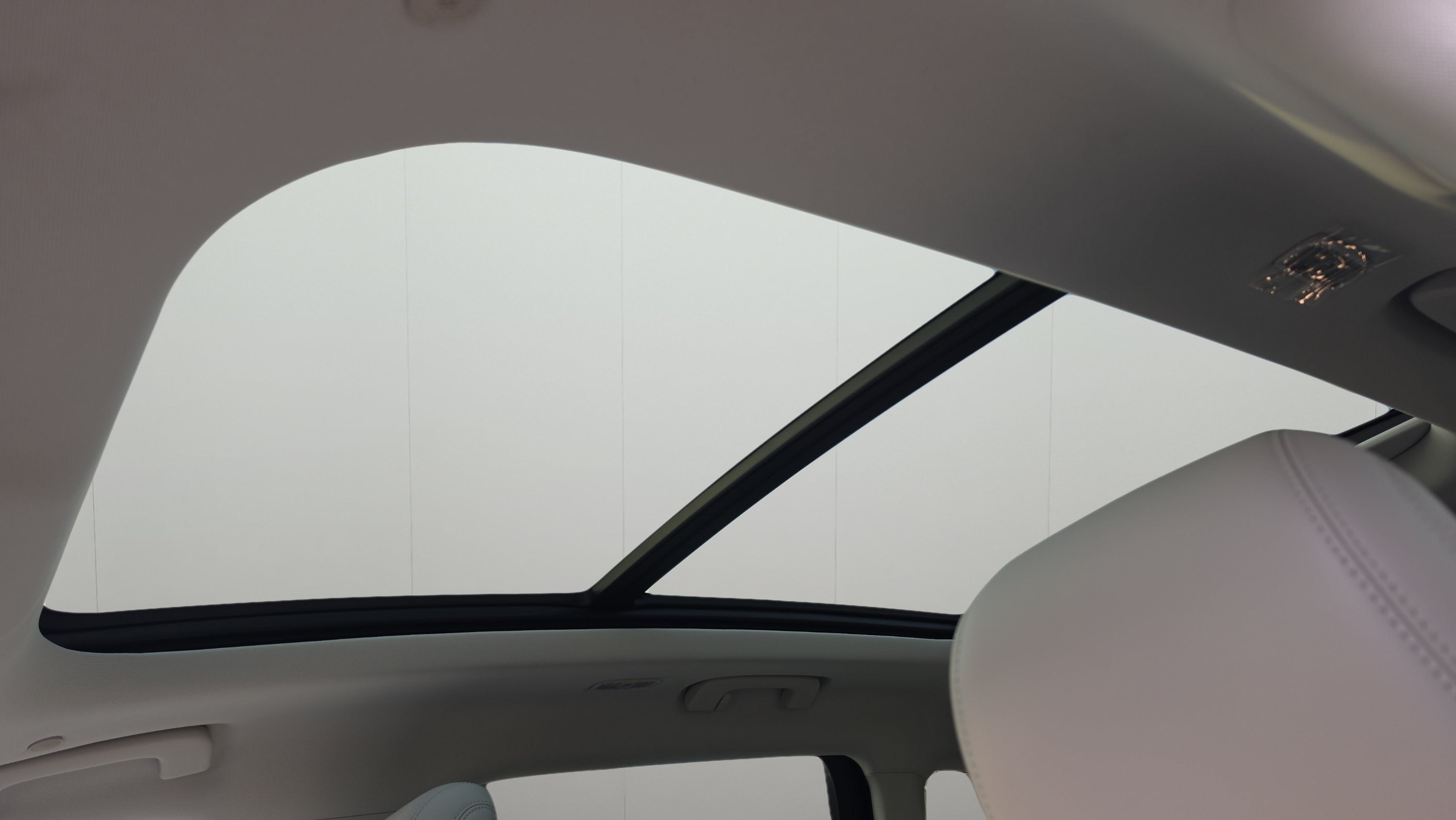 2026 Lincoln Nautilus Premiere Hybrid