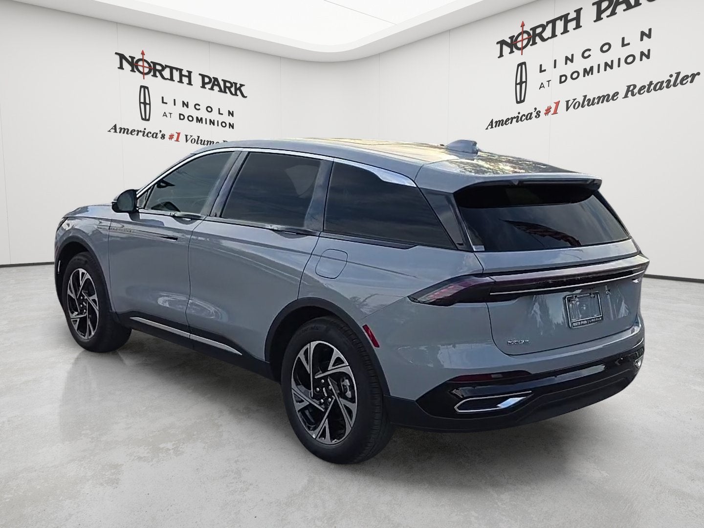 2026 Lincoln Nautilus Premiere Hybrid