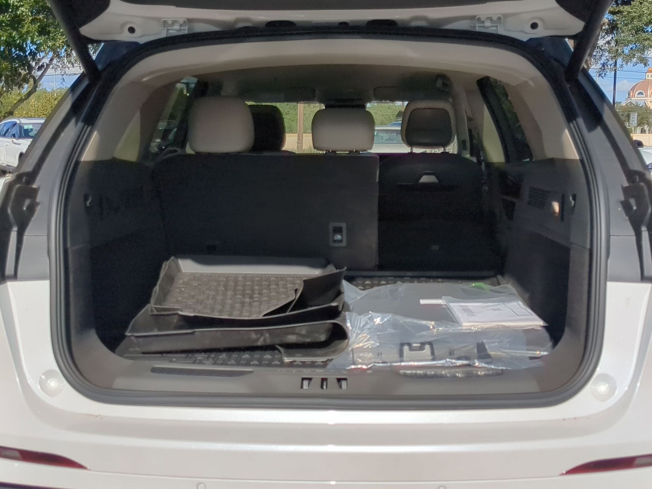 2025 Lincoln Nautilus Premiere Hybrid