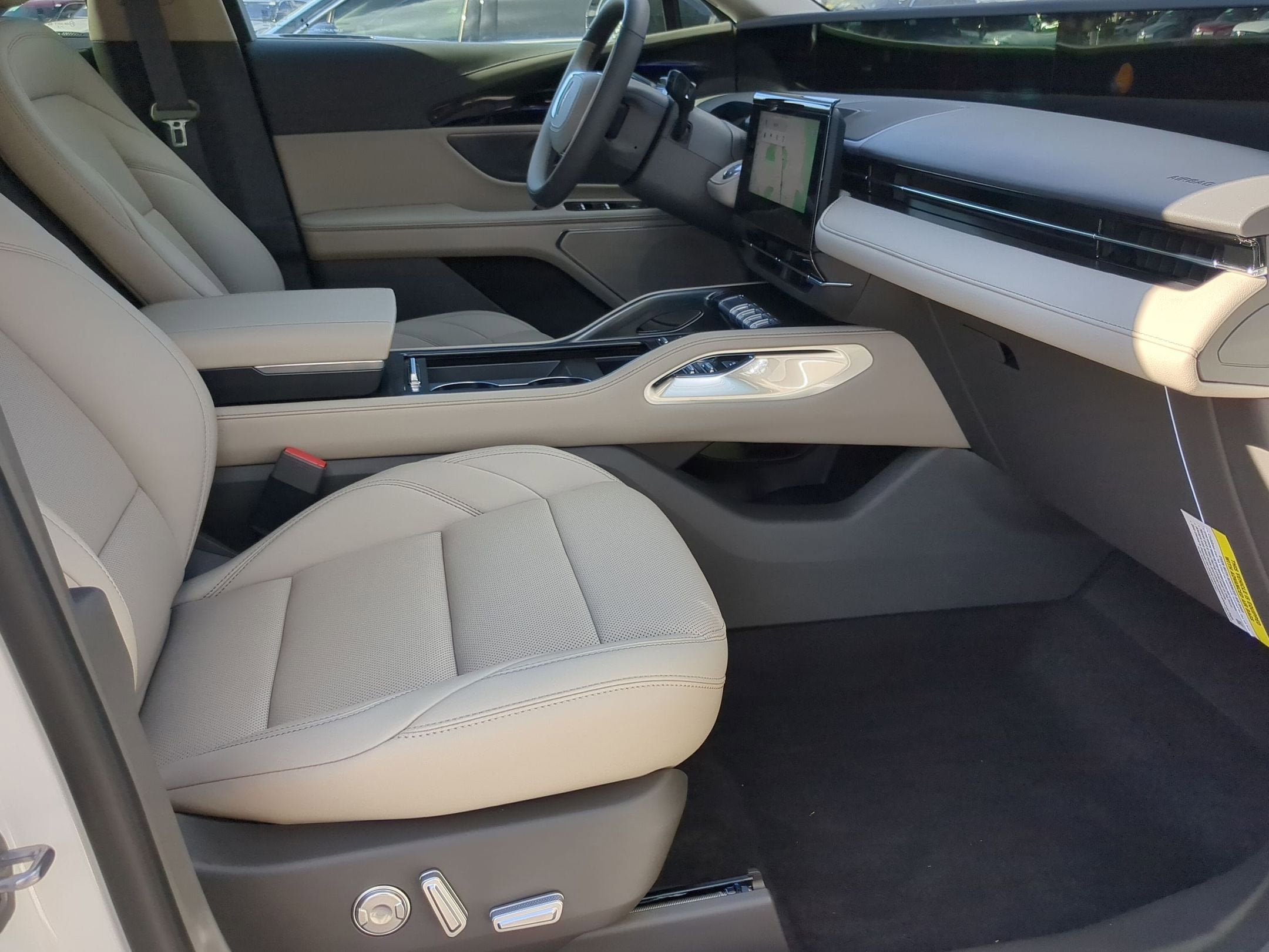 2025 Lincoln Nautilus Premiere Hybrid