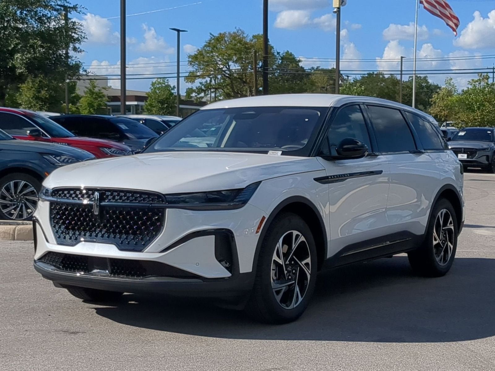 2025 Lincoln Nautilus Premiere Hybrid