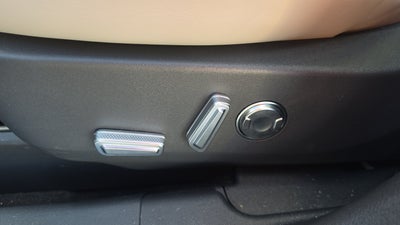 2026 Lincoln Nautilus Premiere Hybrid