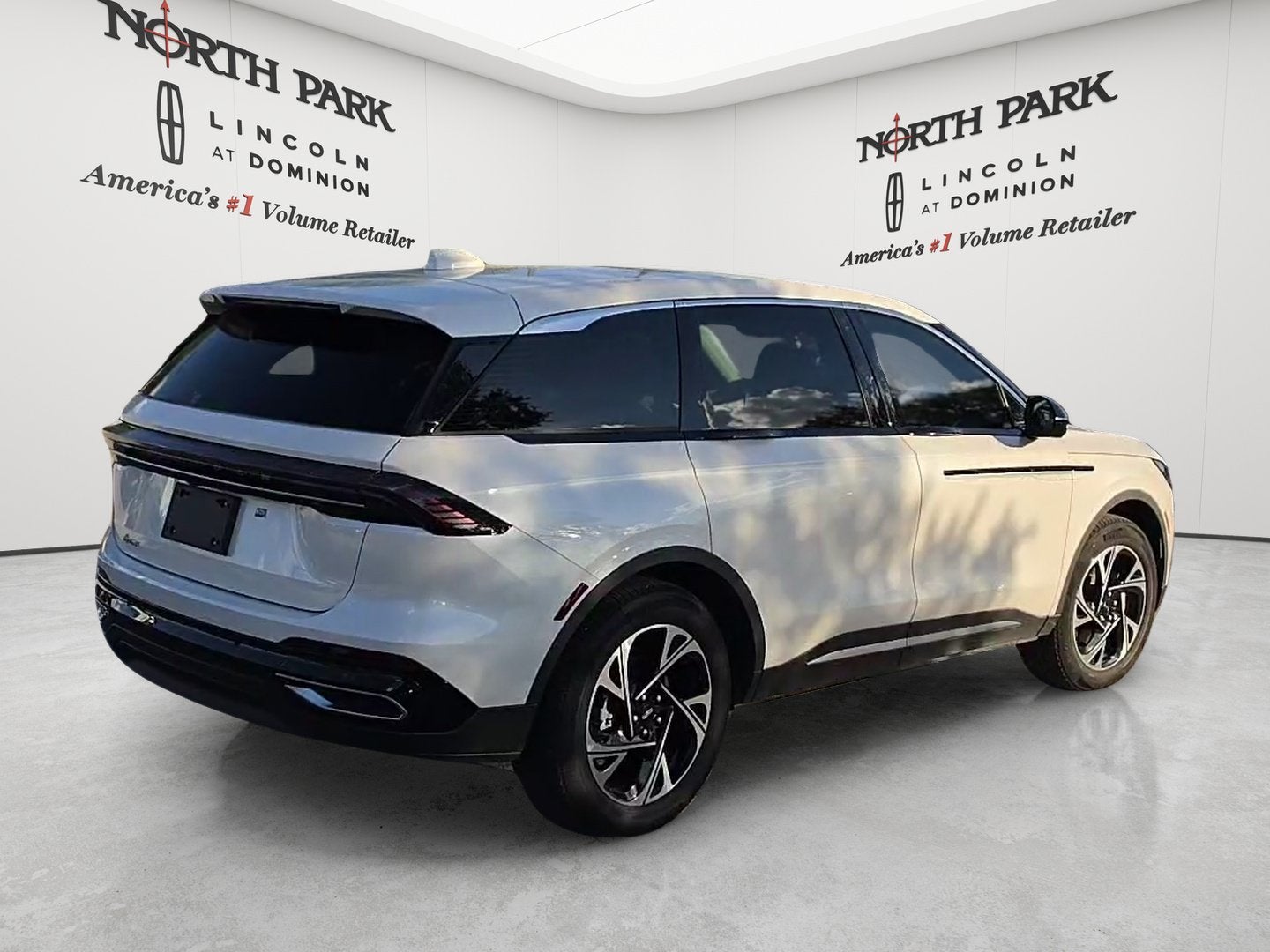 2026 Lincoln Nautilus Premiere Hybrid