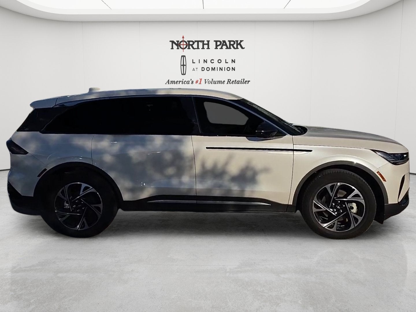 2026 Lincoln Nautilus Premiere Hybrid