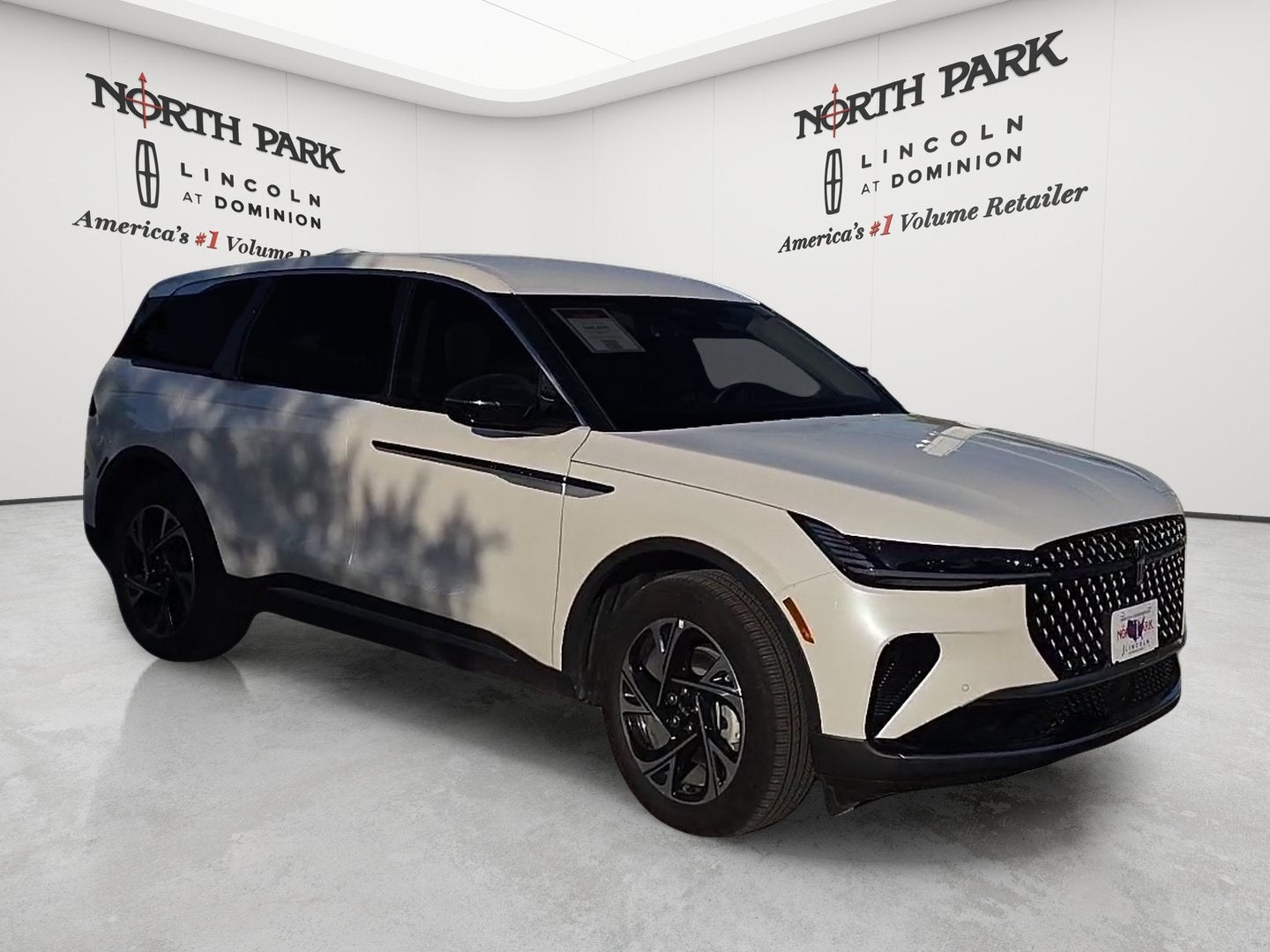 2026 Lincoln Nautilus Premiere Hybrid