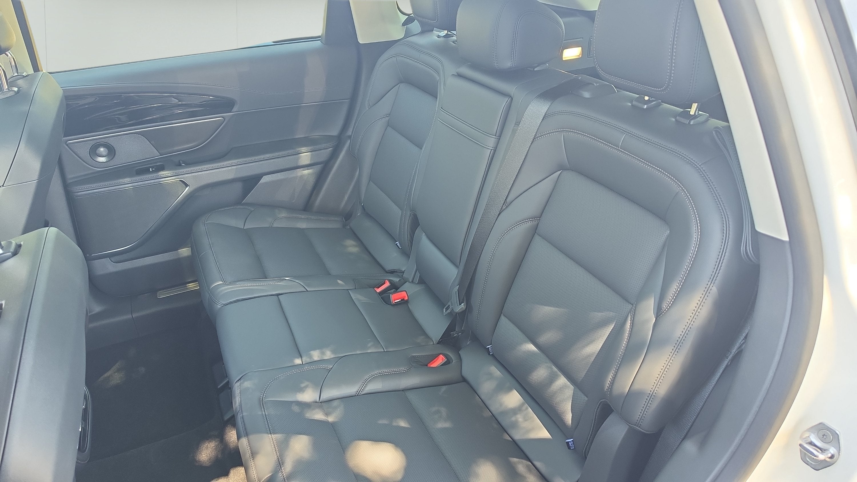 2026 Lincoln Nautilus Premiere Hybrid
