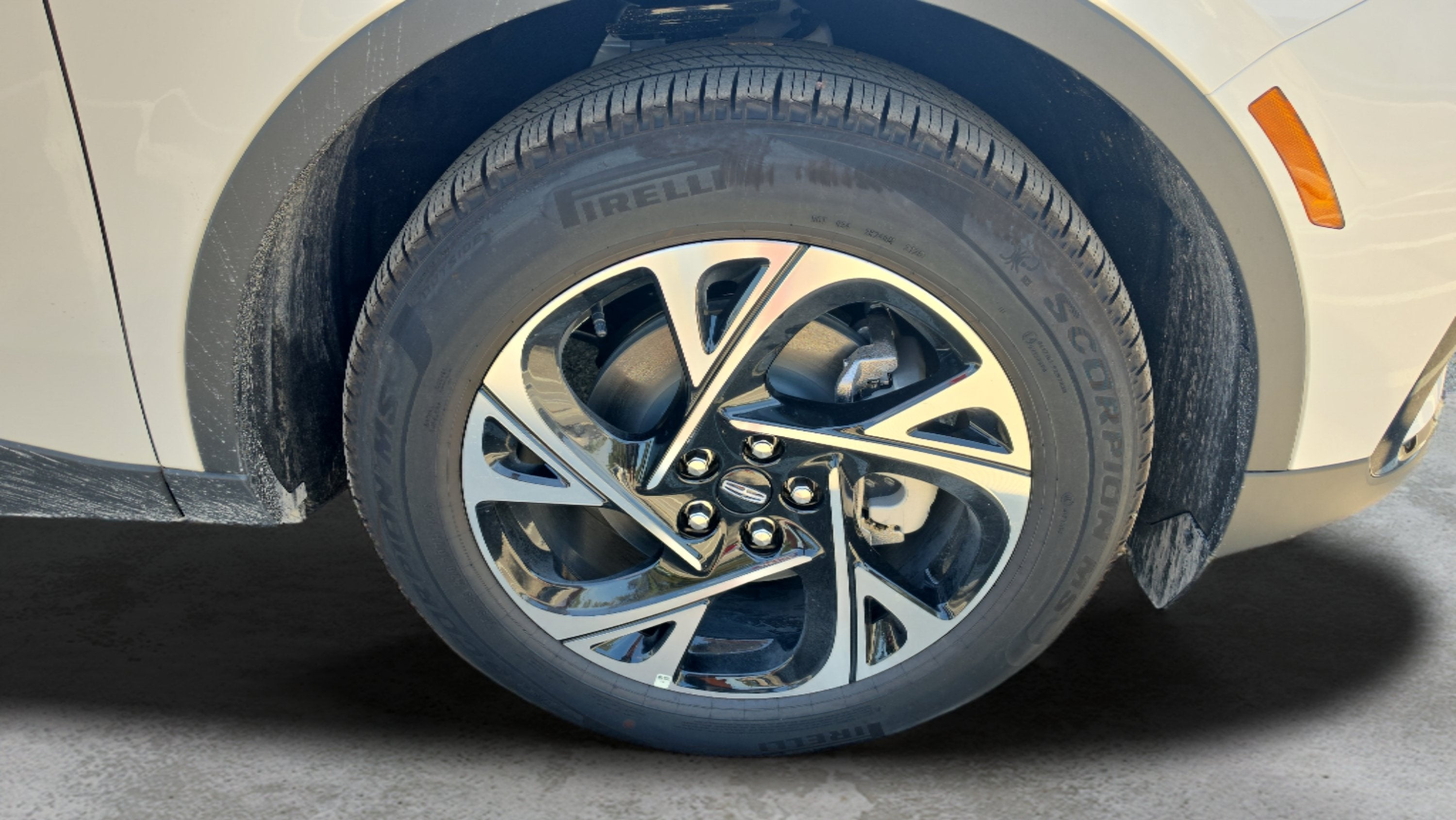 2026 Lincoln Nautilus Premiere Hybrid
