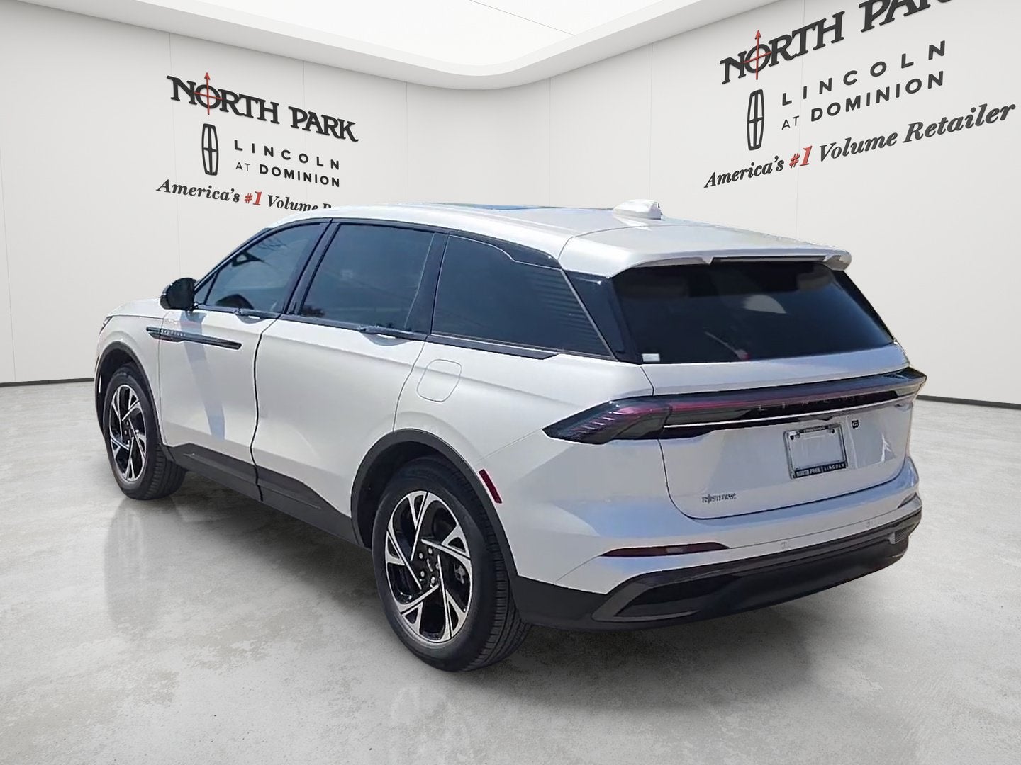 2026 Lincoln Nautilus Premiere Hybrid