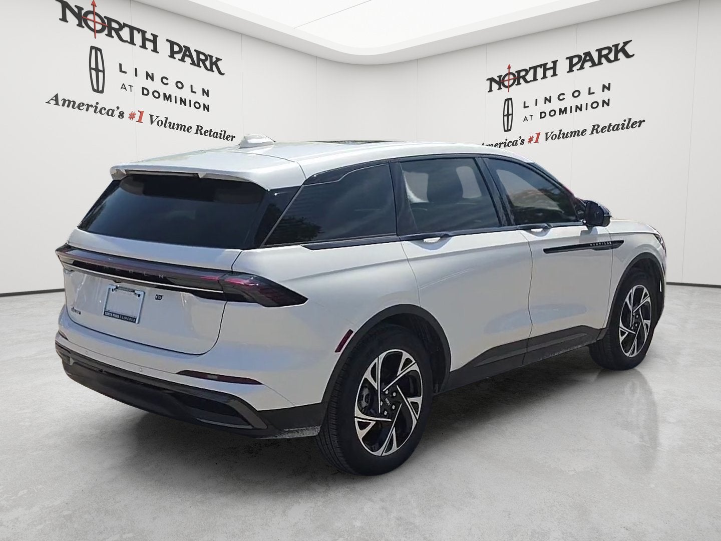 2026 Lincoln Nautilus Premiere Hybrid