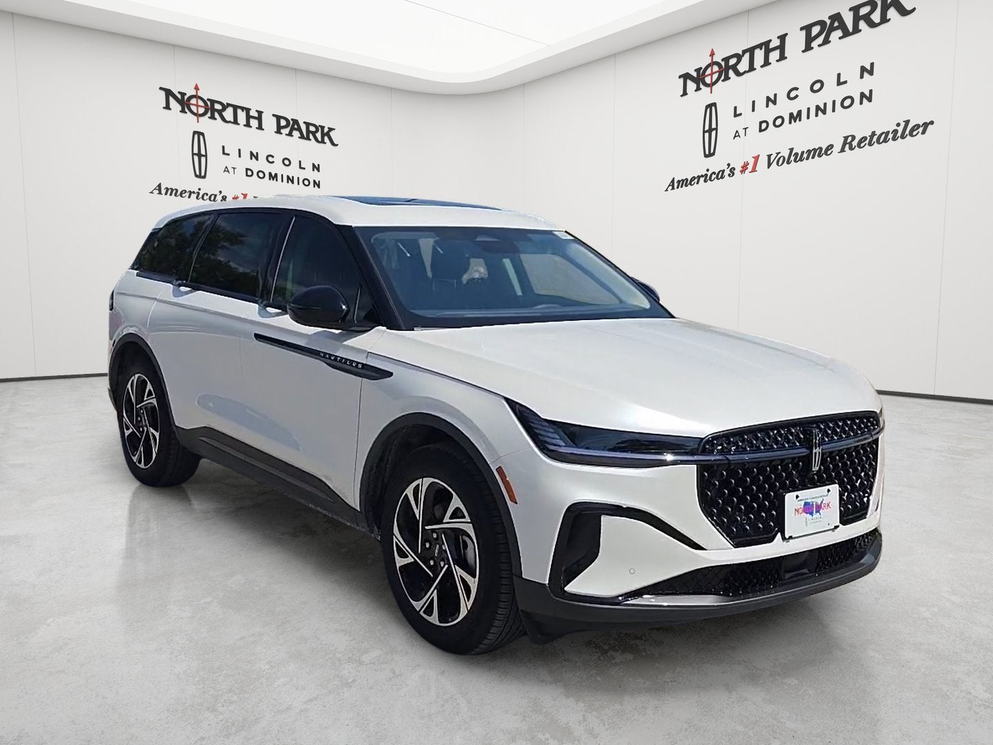 2026 Lincoln Nautilus Premiere Hybrid