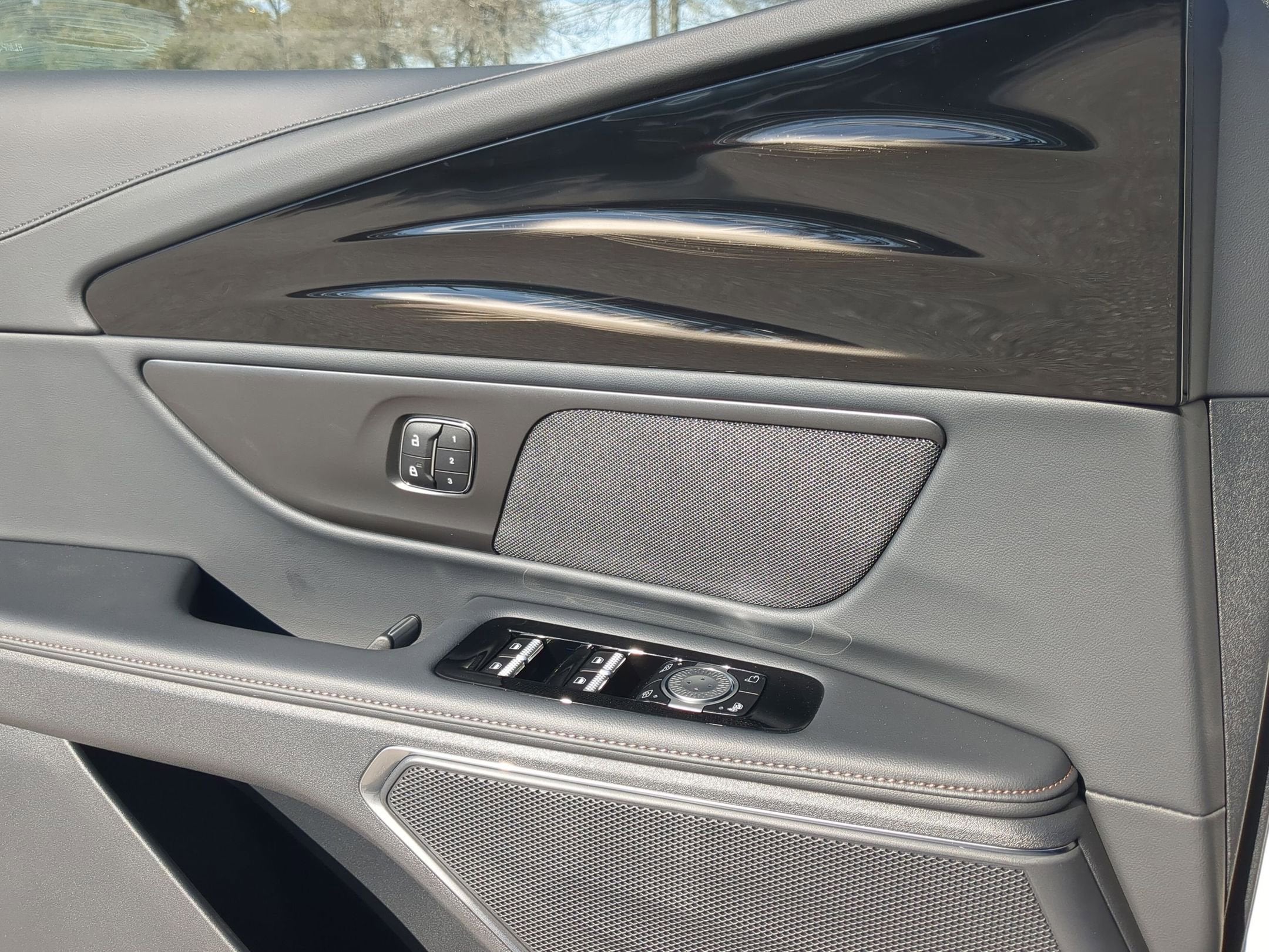 2026 Lincoln Nautilus Premiere Hybrid