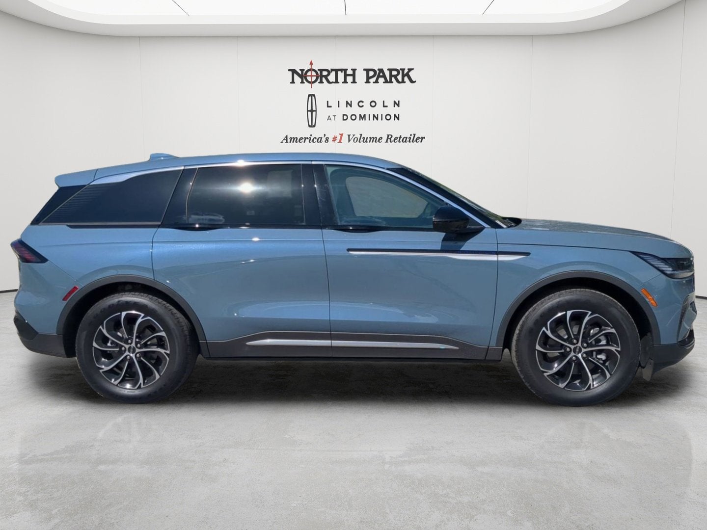 2026 Lincoln Nautilus Premiere Hybrid