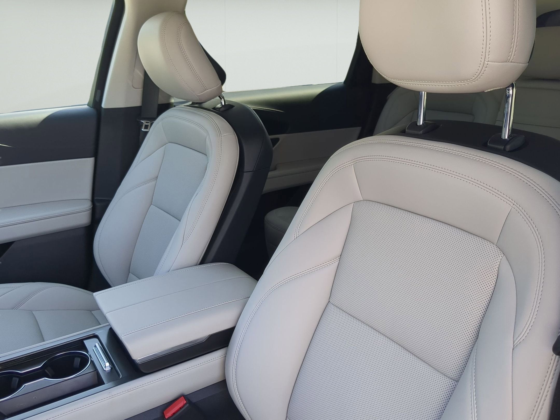2026 Lincoln Nautilus Premiere Hybrid