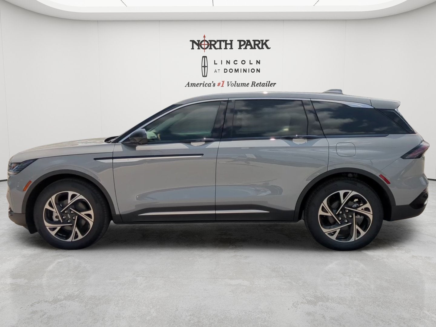 2026 Lincoln Nautilus Premiere Hybrid